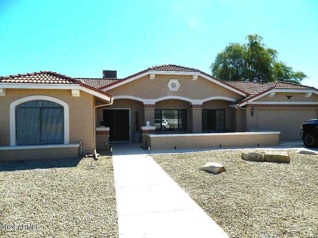 13931 W Oak Glen Drive Property Photo 1