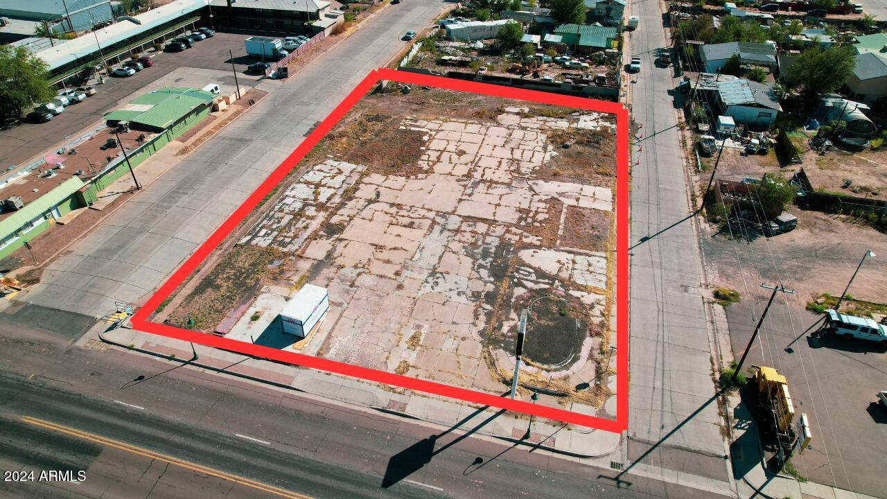 602 Navajo Boulevard Property Photo