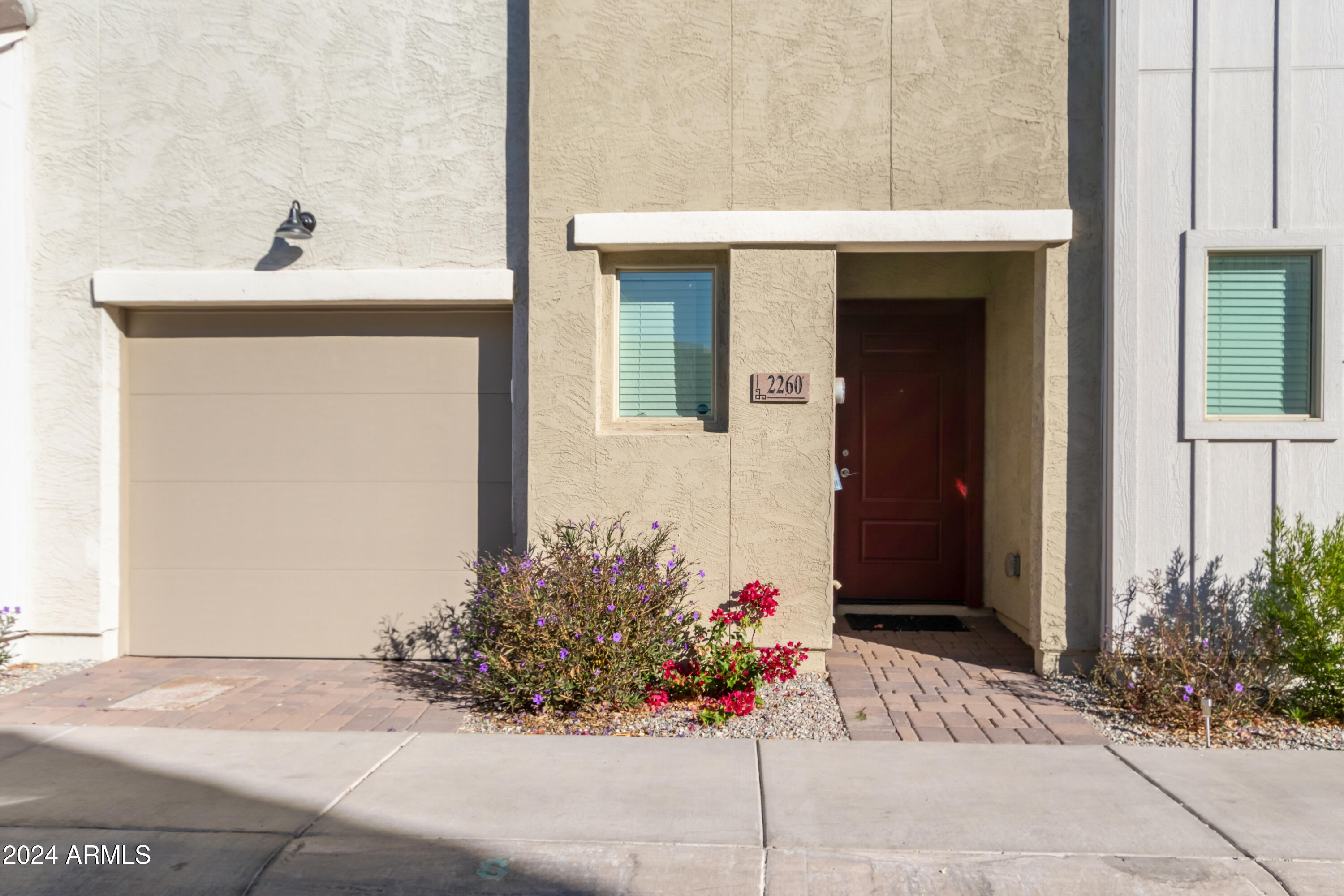 2260 W Harmont Drive Property Photo