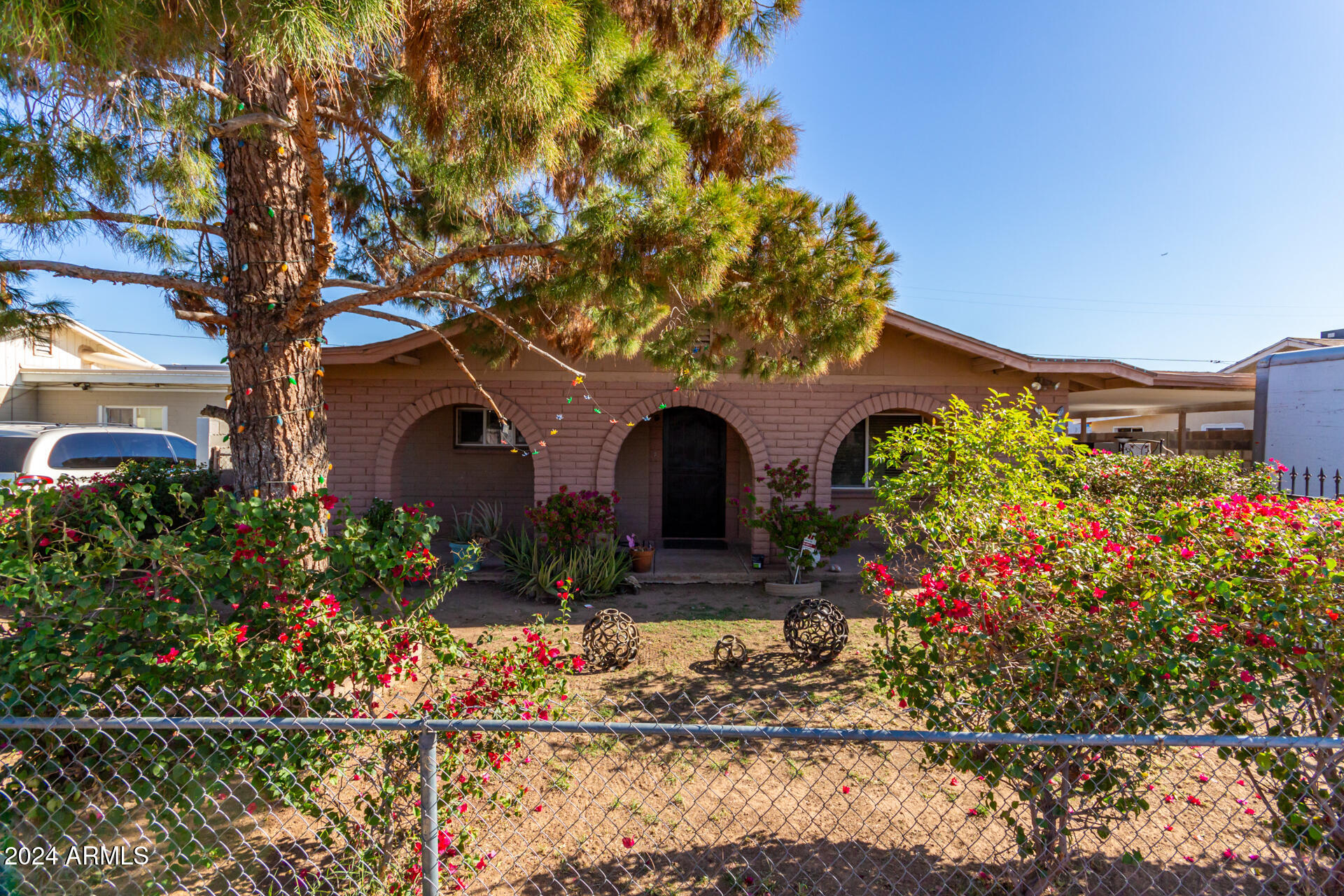 417 N 38th Avenue Property Photo