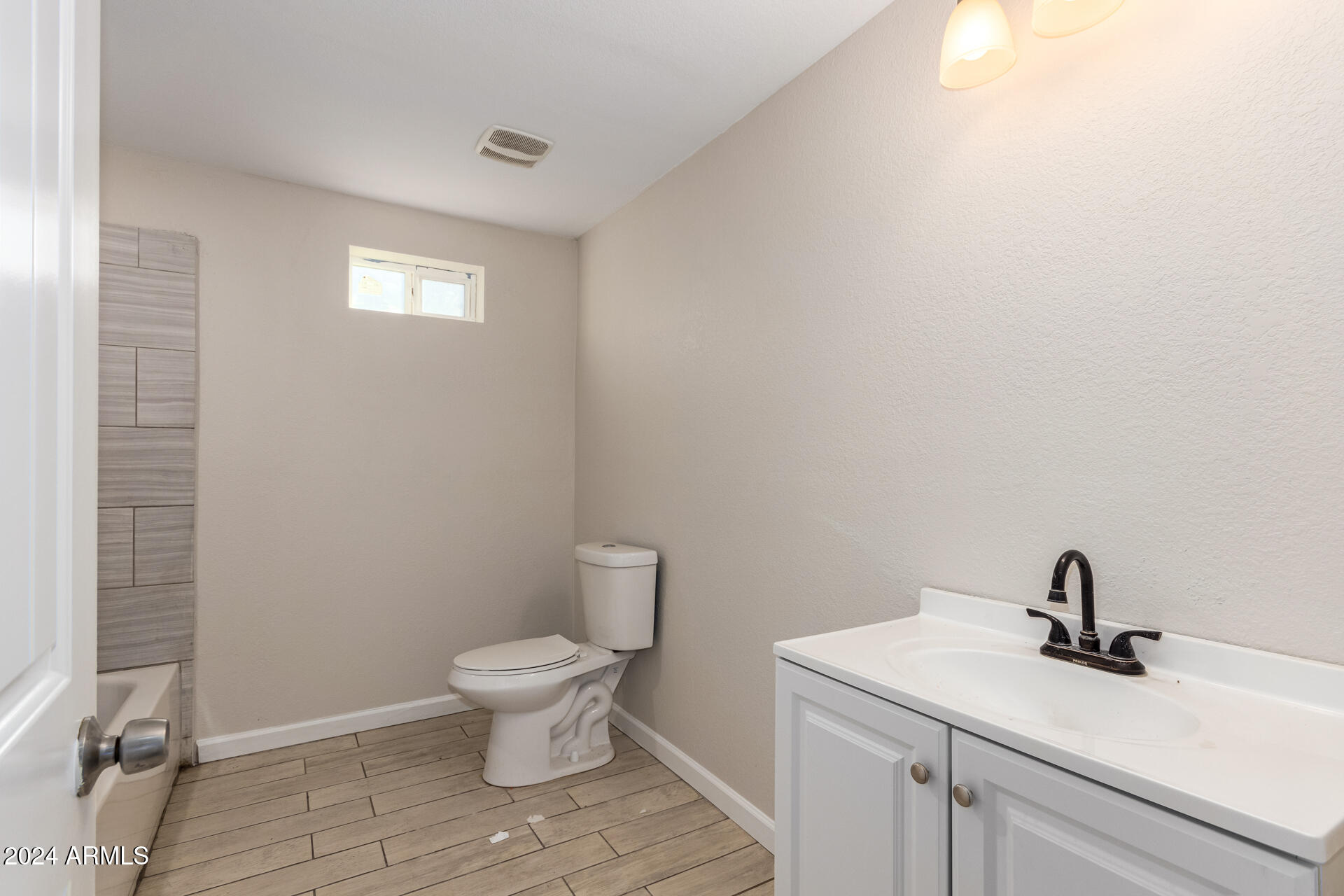 914 S 30th Drive Property Photo 21