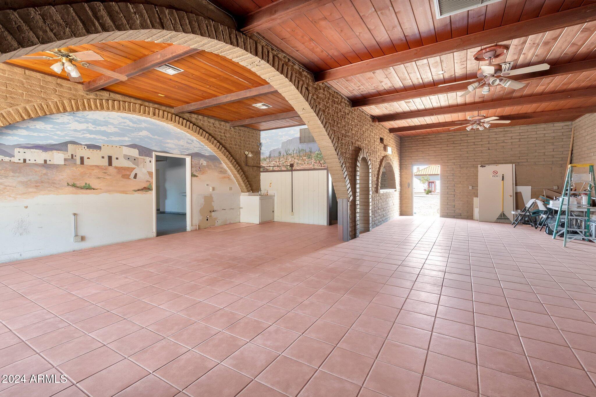 170 N Main Street Property Photo 2