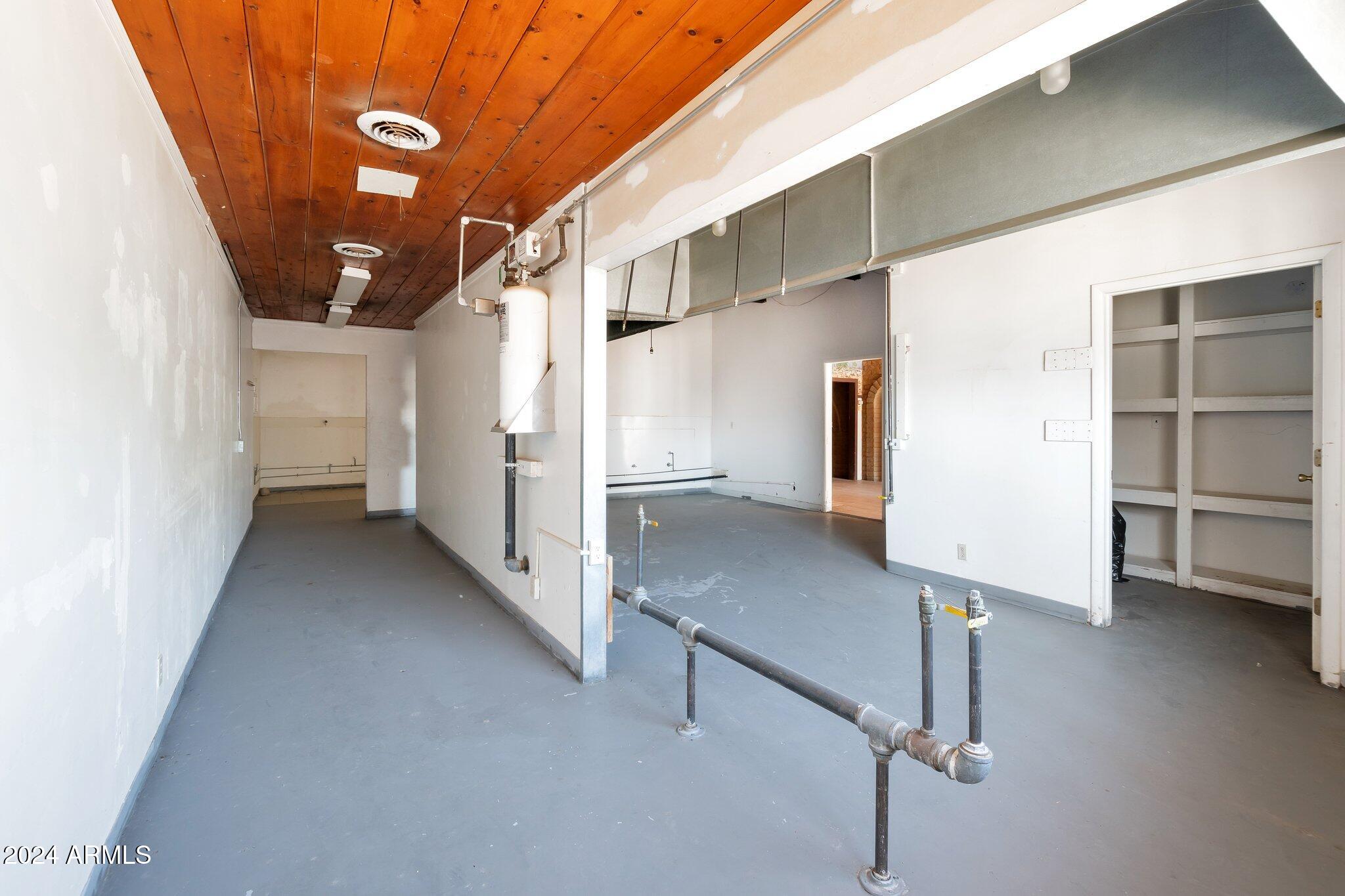 170 N Main Street Property Photo 7