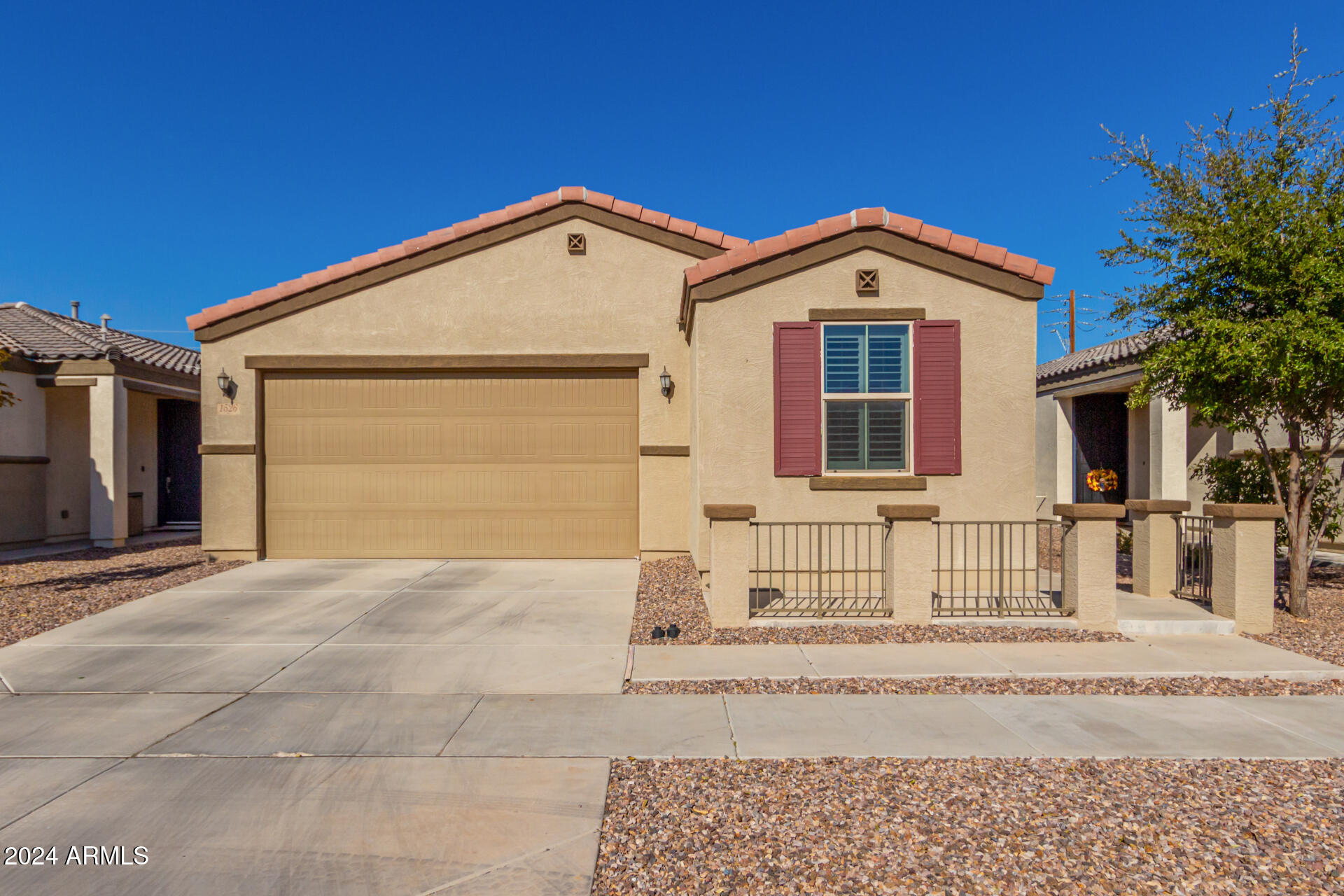 1526 E SAINT CATHERINE