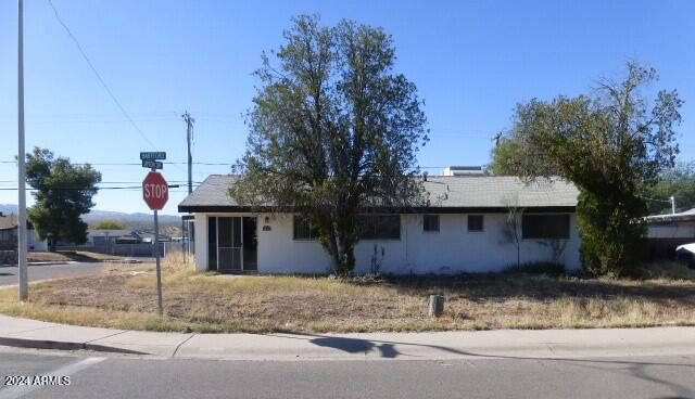 301 W Hartford Road Property Photo