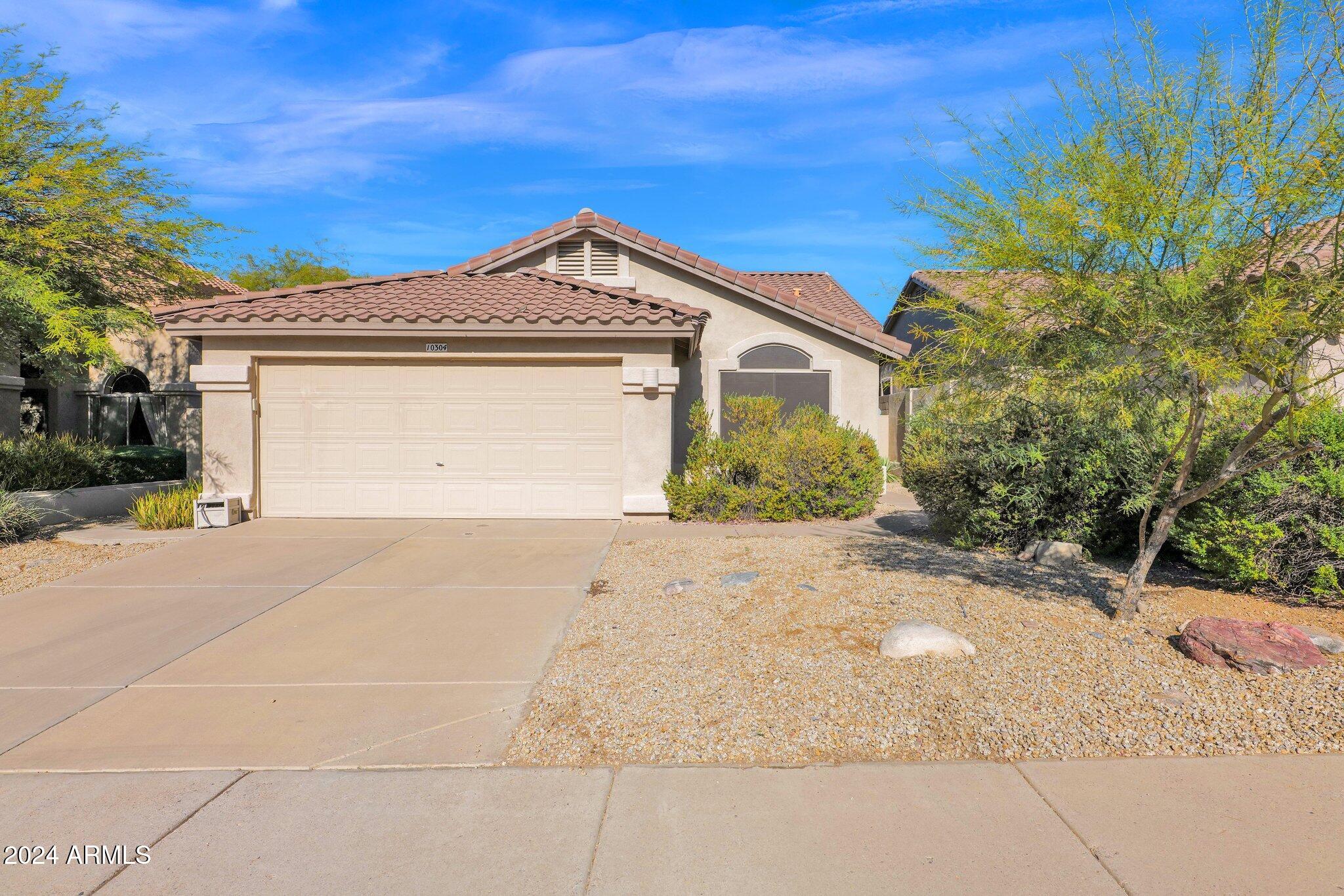 10304 E Penstamin Drive Property Photo 1