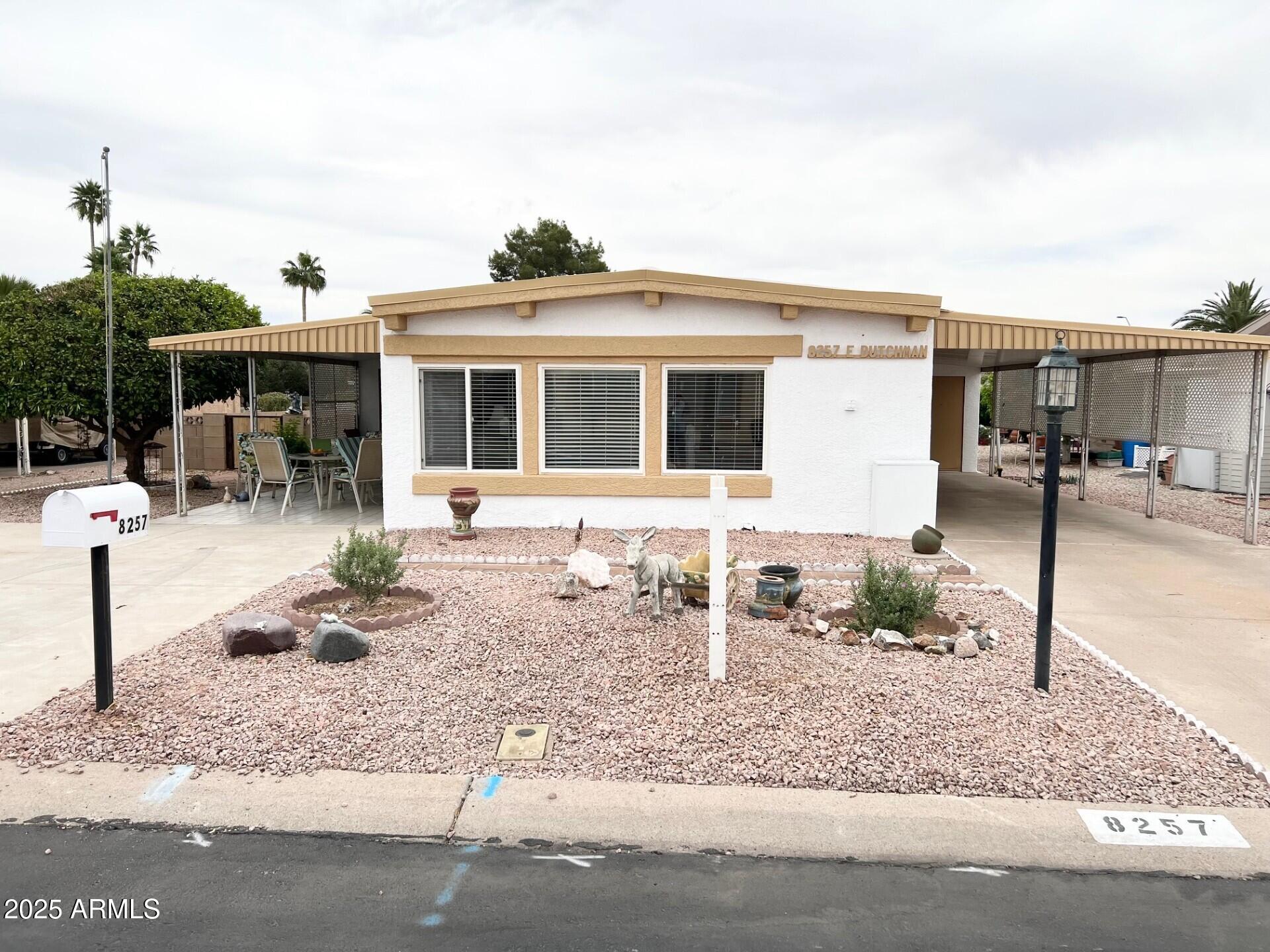 8257 E Dutchman Drive Property Photo 1