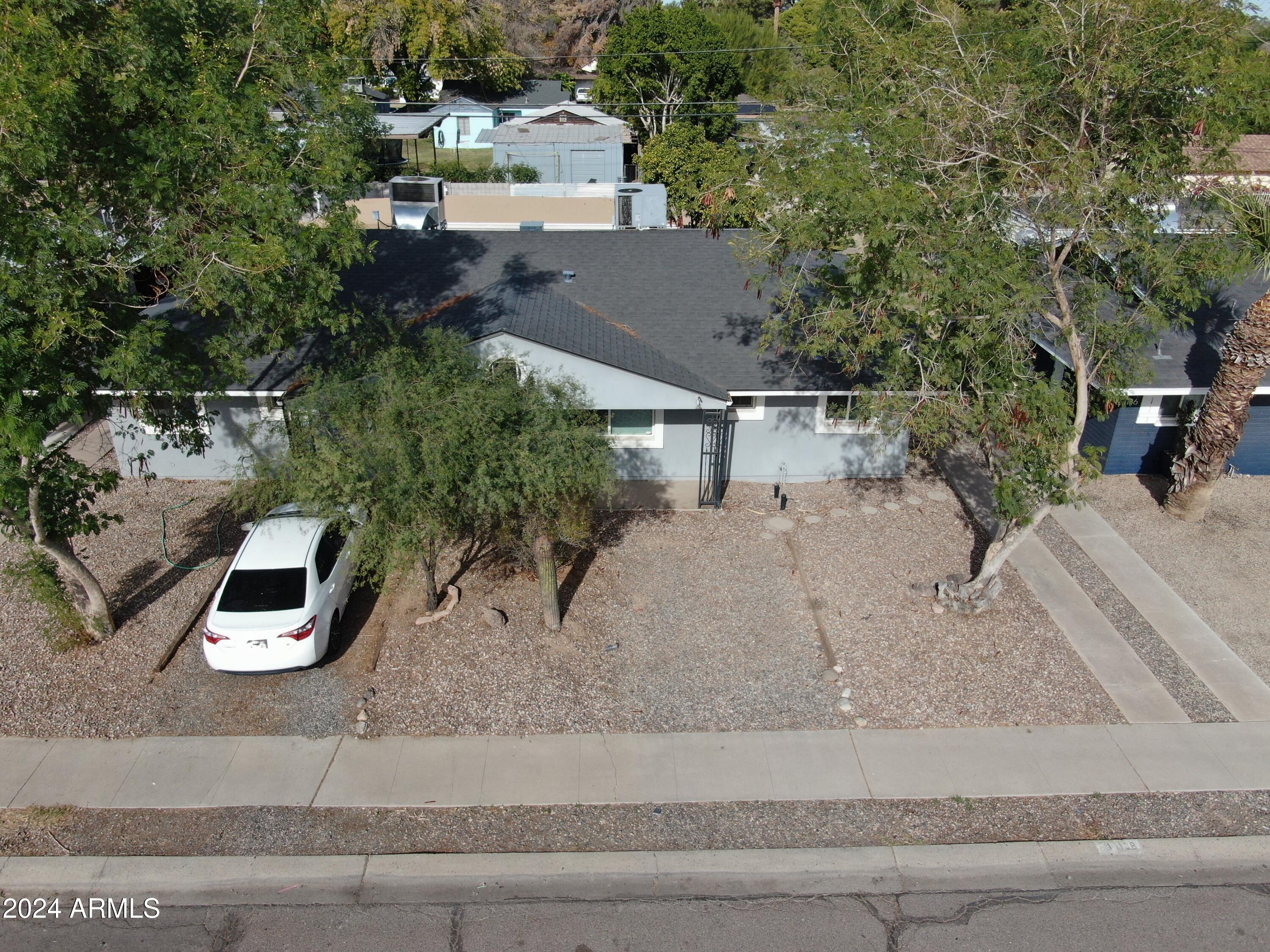 1140 W Monterosa Street Property Photo 3