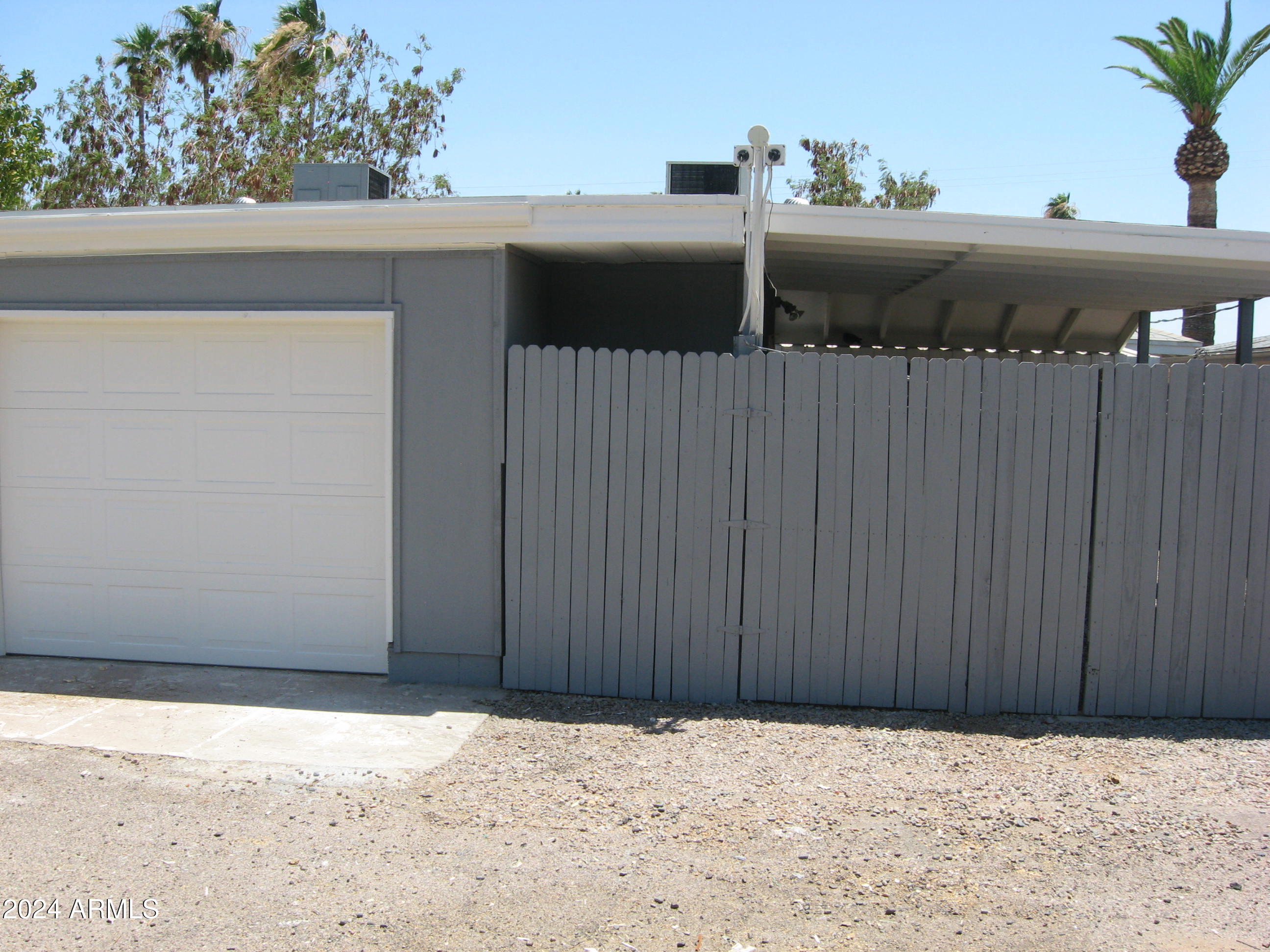 1140 W Monterosa Street Property Photo 20