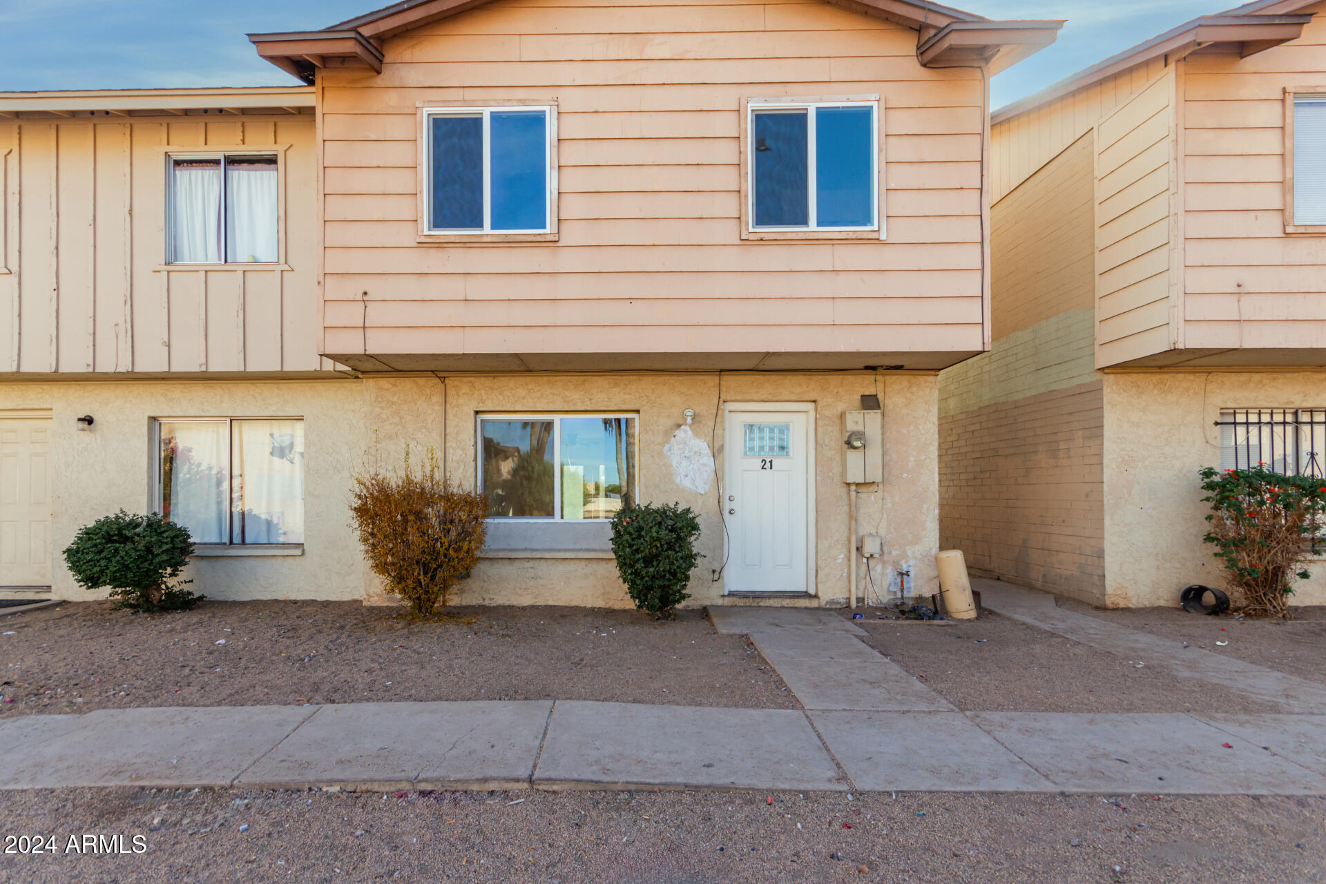 3605 W Bethany Home Road Property Photo 1