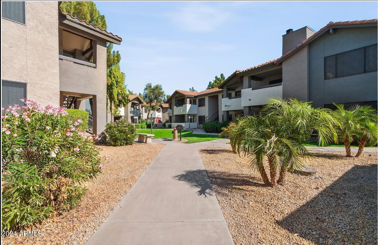 4909 W Joshua Boulevard Property Photo 1