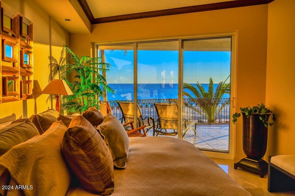 207 E Puerta Privada Beach Property Photo 8