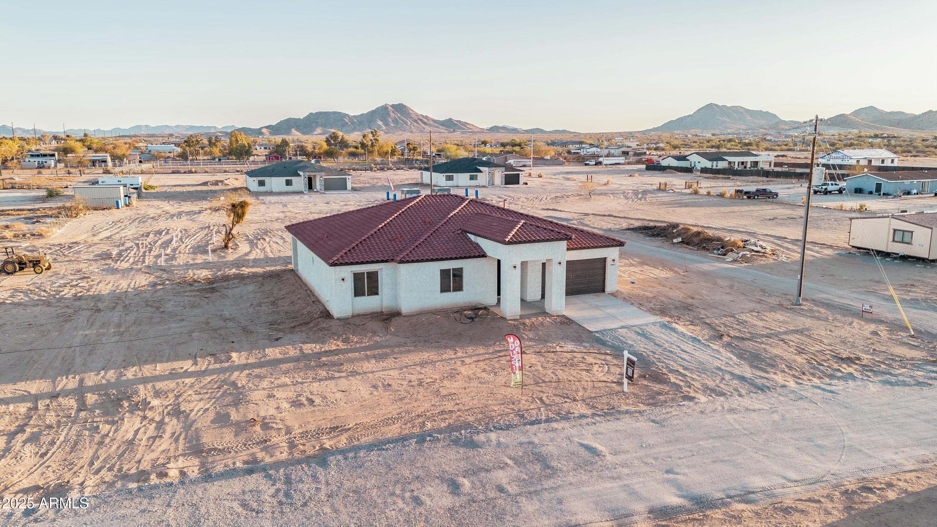 21165 W Carver Road Property Photo 1