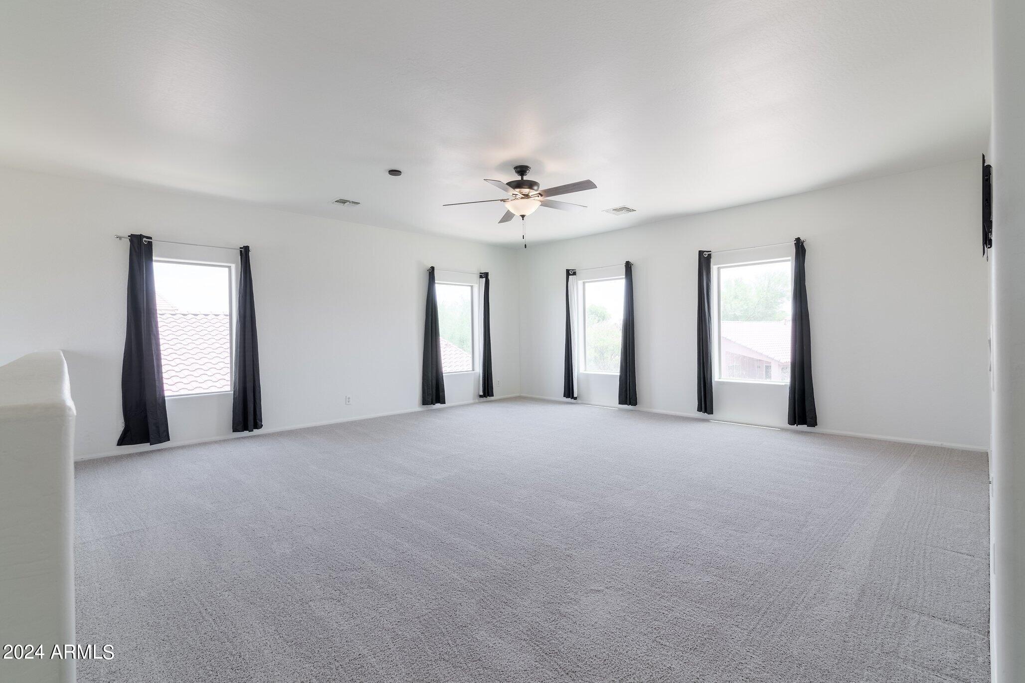 44175 W Knauss Drive Property Photo 13