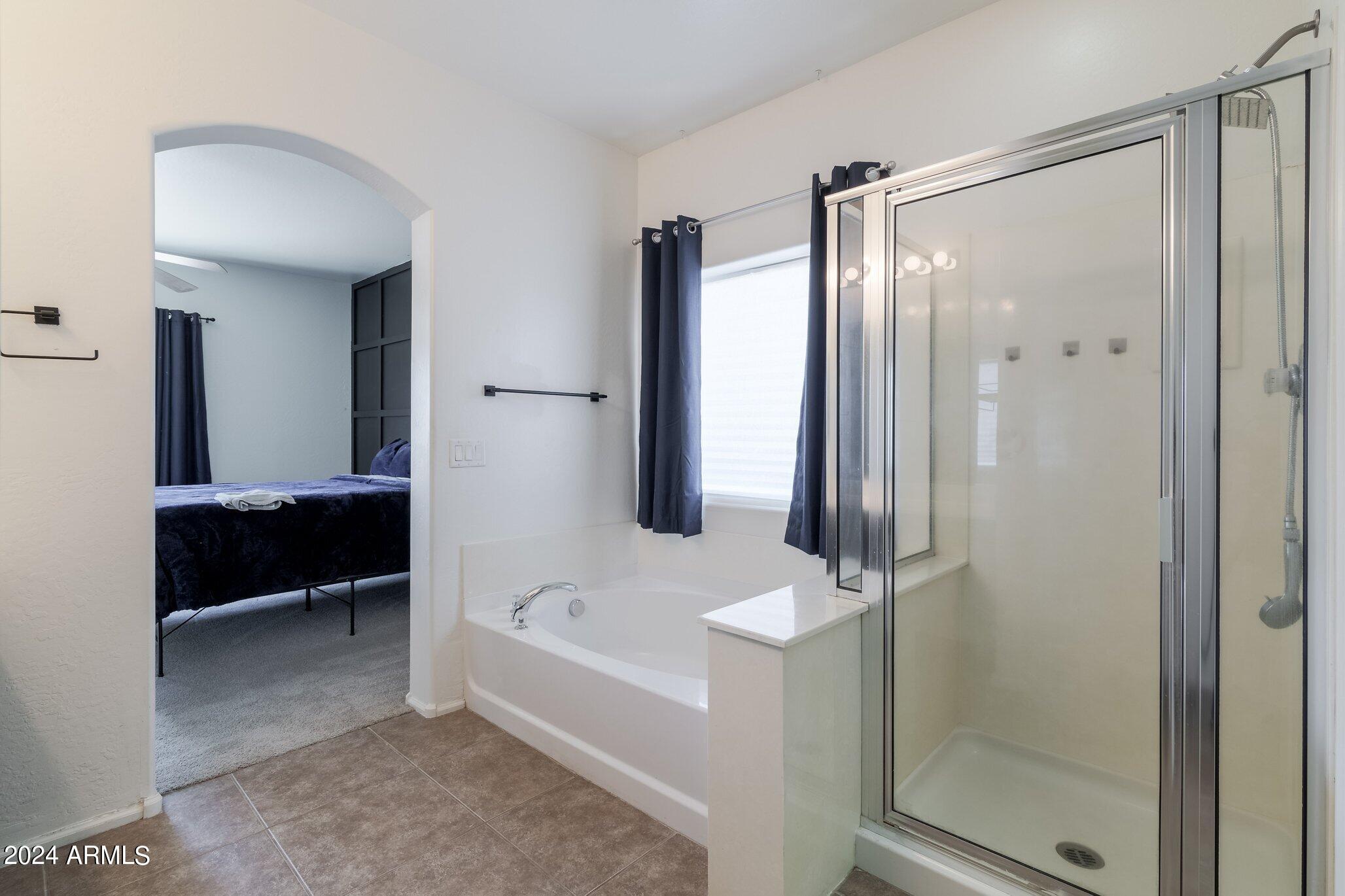 44175 W Knauss Drive Property Photo 17