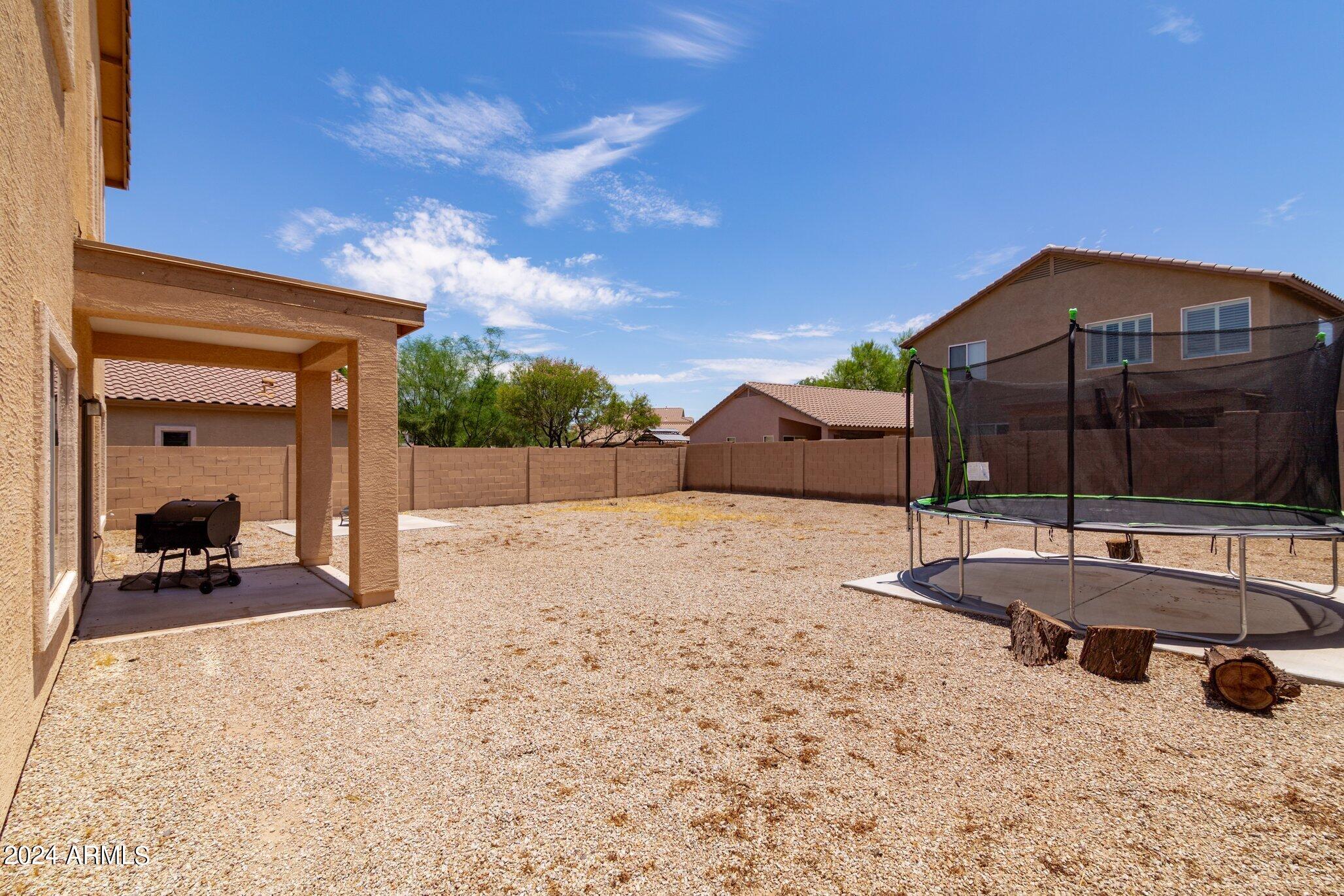 44175 W Knauss Drive Property Photo 24