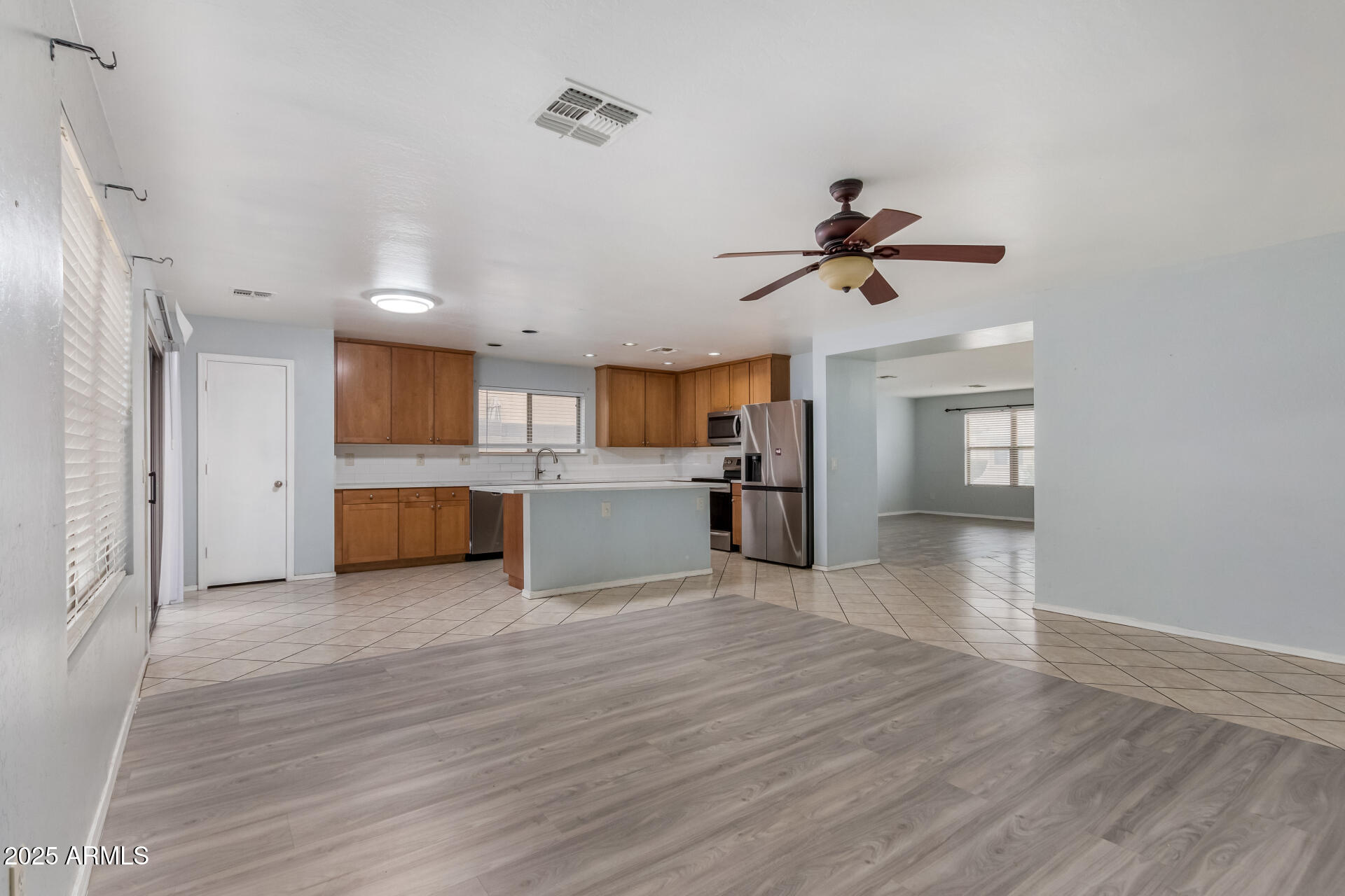 2440 W Bloch Road Property Photo 10