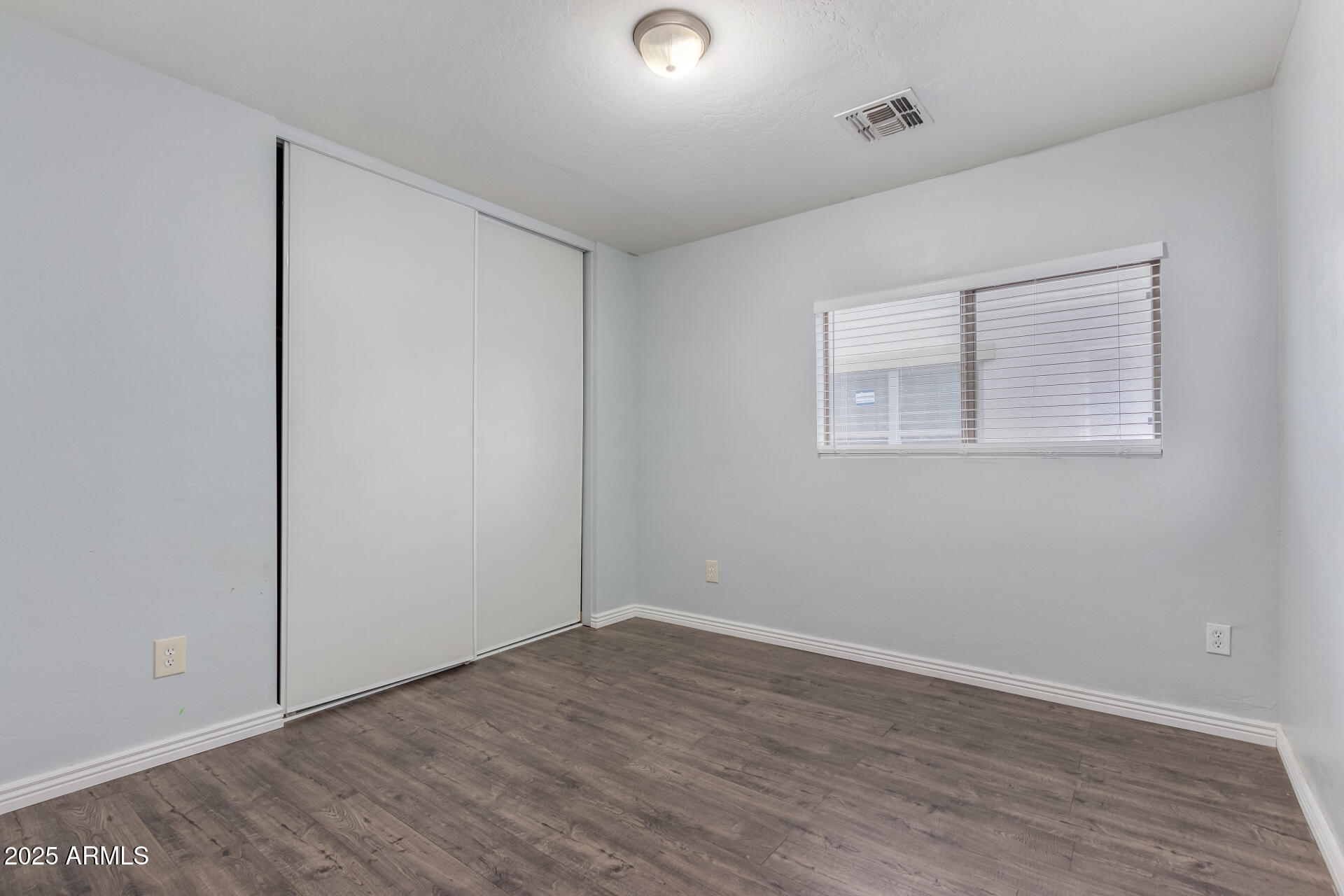 2440 W Bloch Road Property Photo 22
