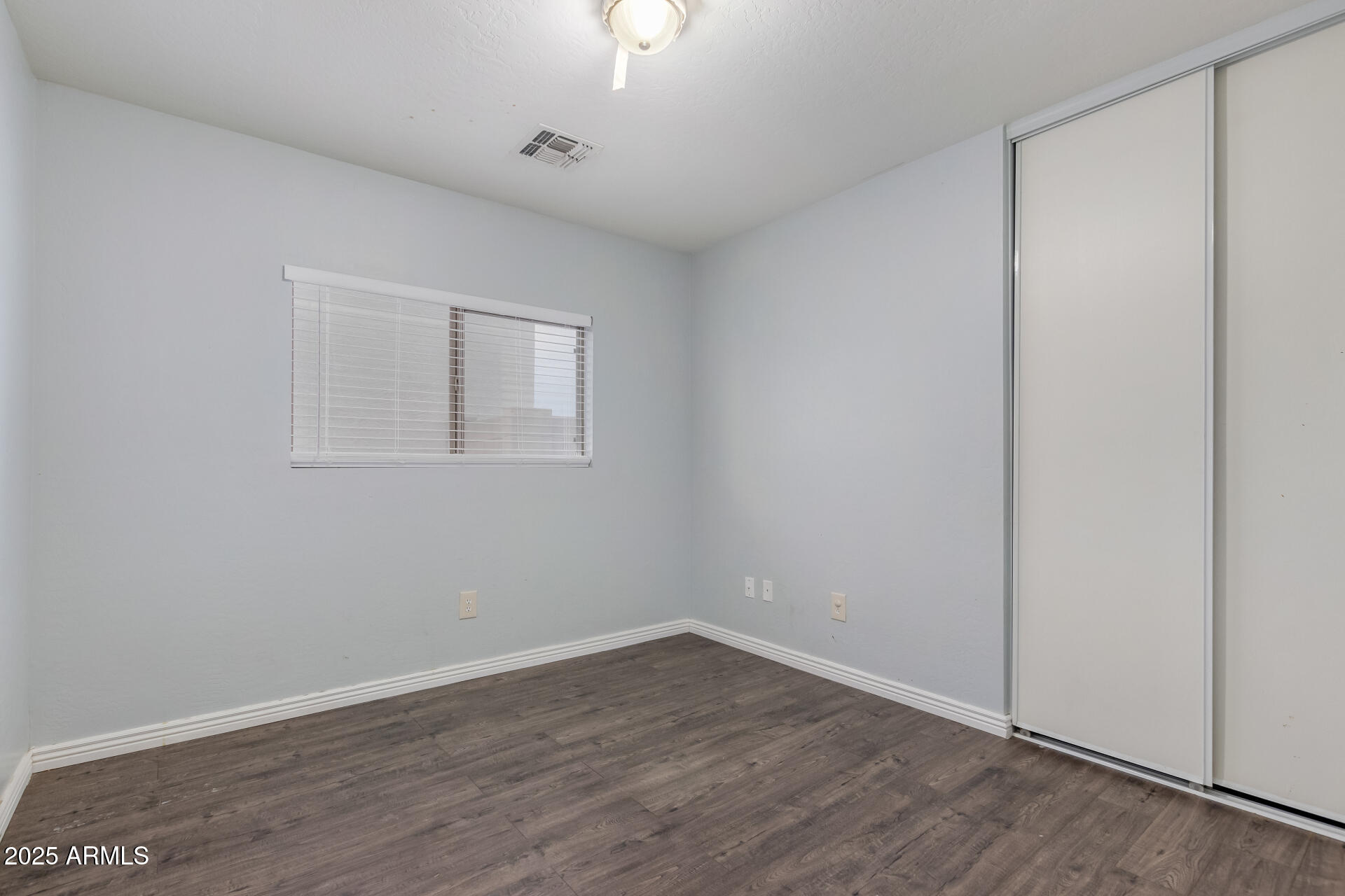 2440 W Bloch Road Property Photo 24