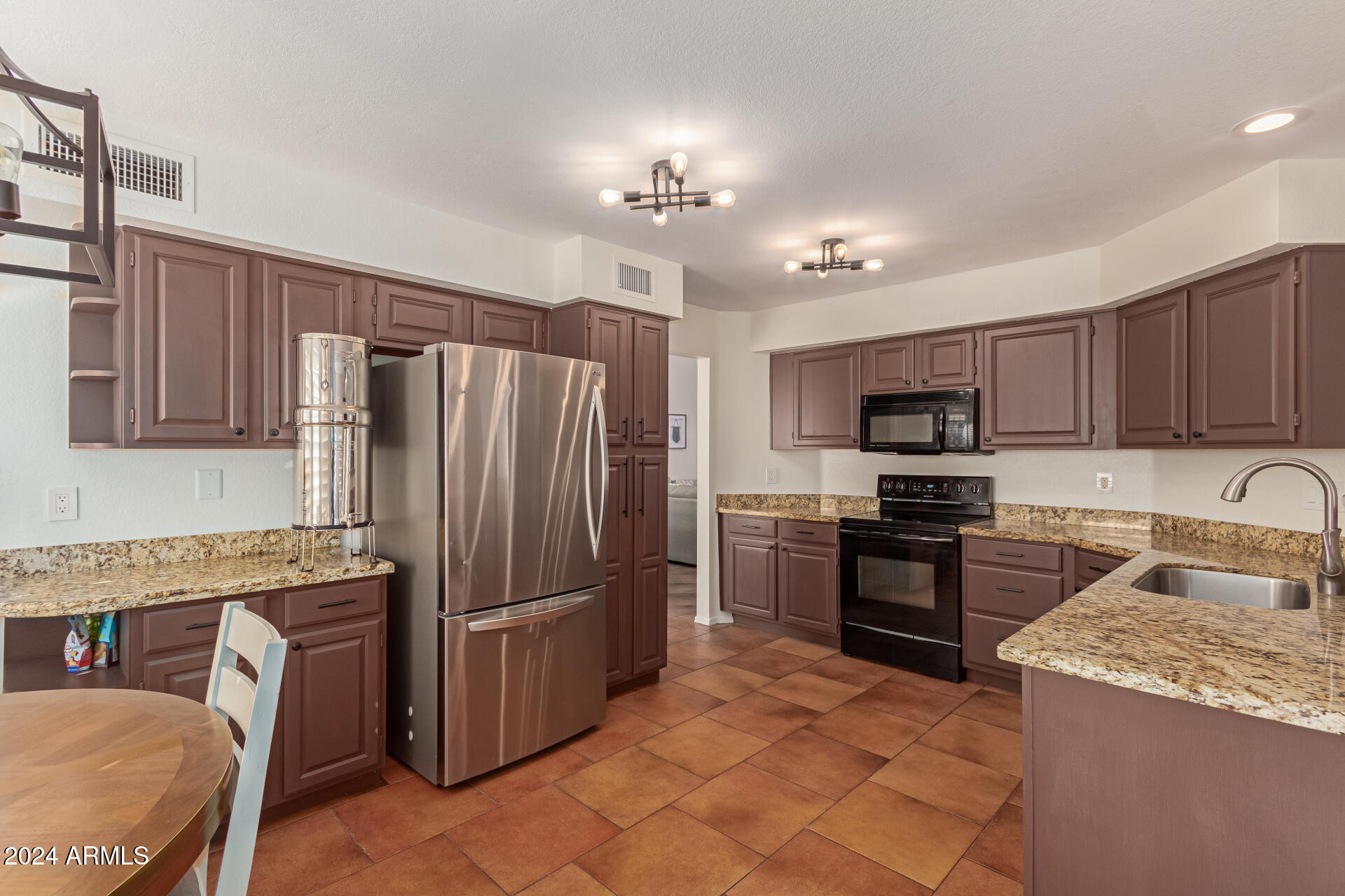 1571 W Orchid Lane Property Photo 11