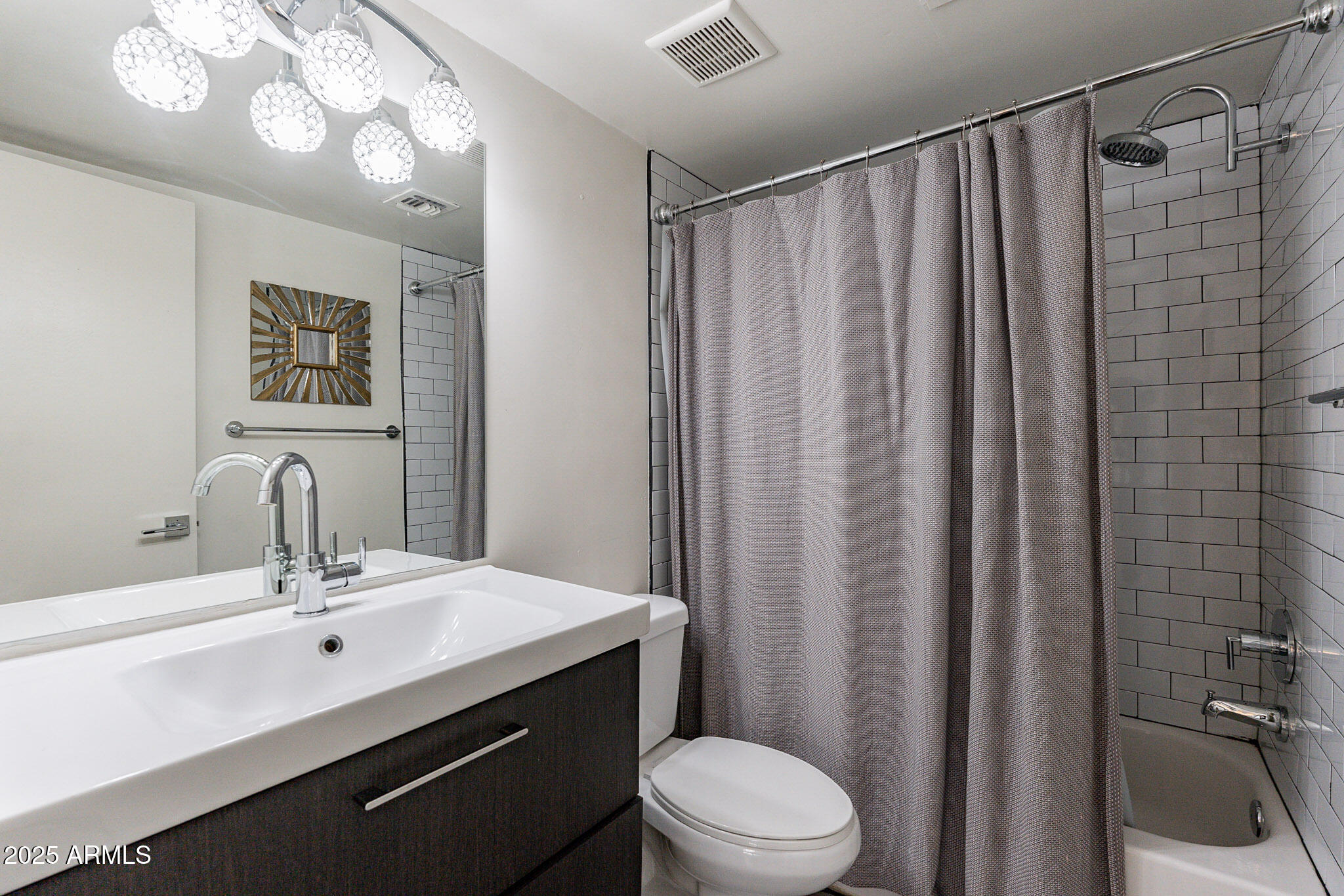 2309 S College Avenue Property Photo 14