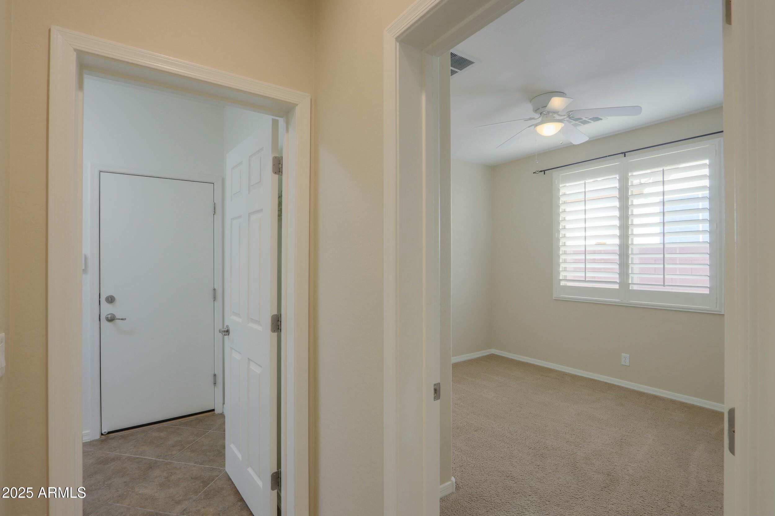 3214 N Desert Horizons Lane Property Photo 6