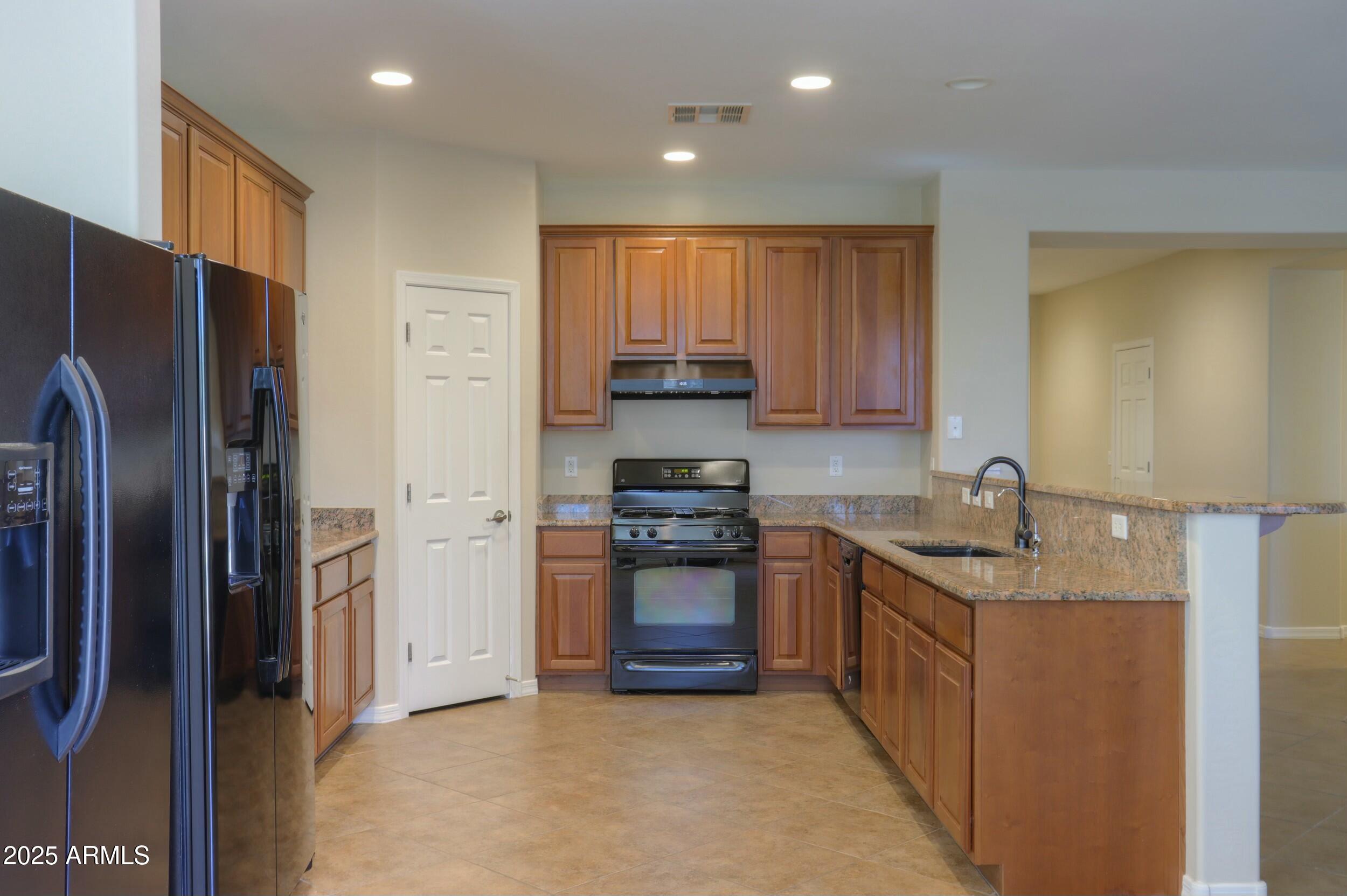 3214 N Desert Horizons Lane Property Photo 13