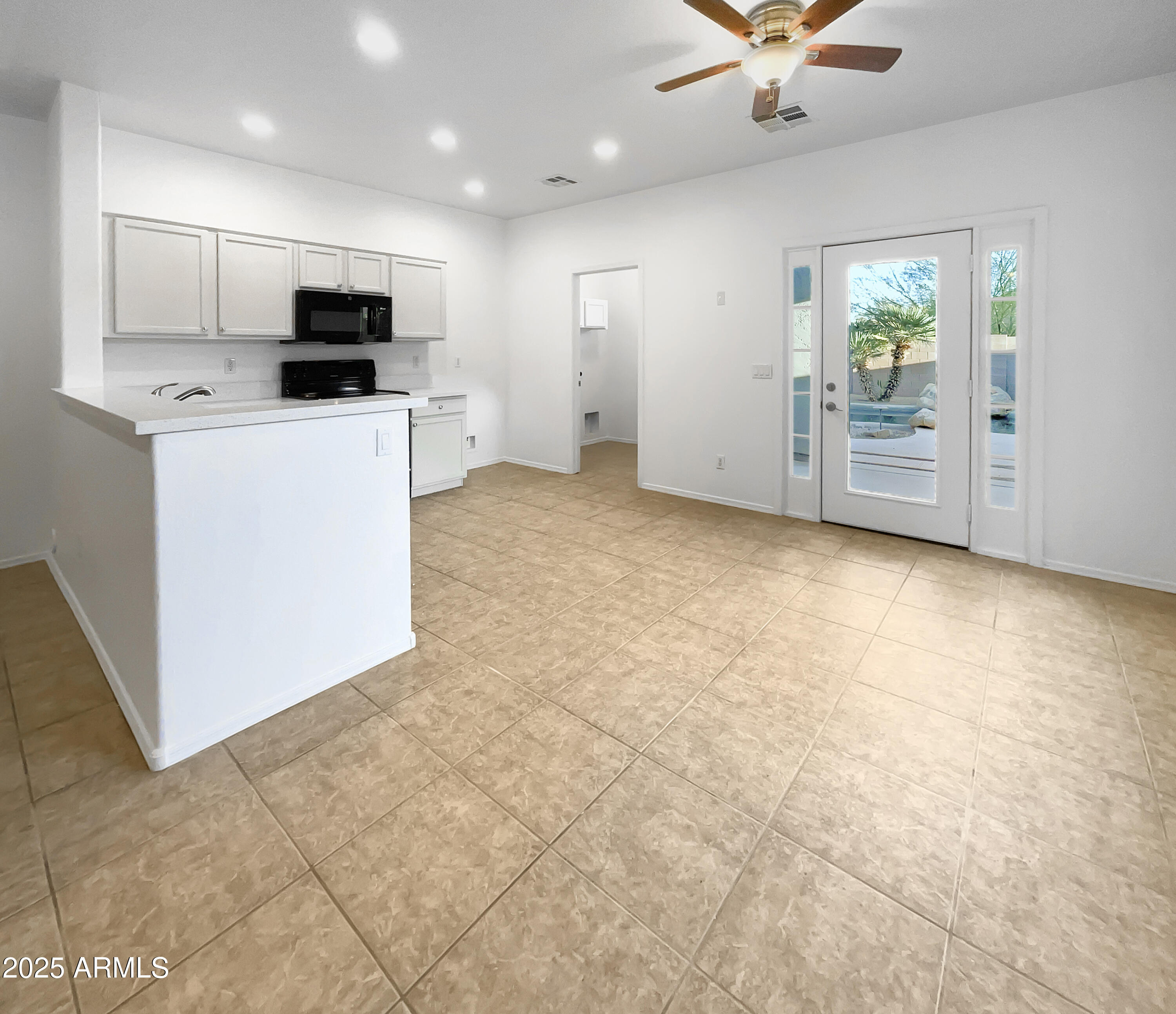 521 E Cheyenne Road Property Photo 10