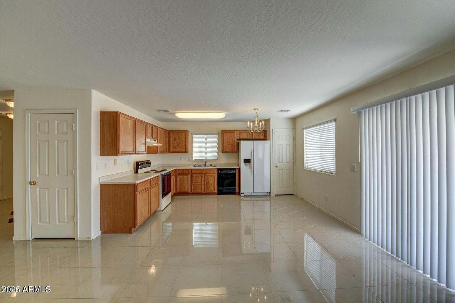 6849 E Haven Avenue Property Photo 6