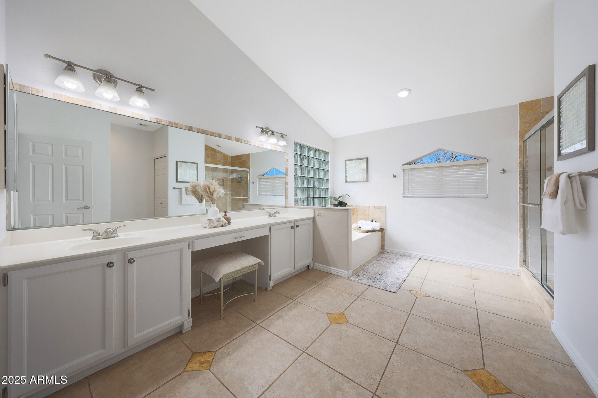 4121 E Milton Drive Property Photo 17