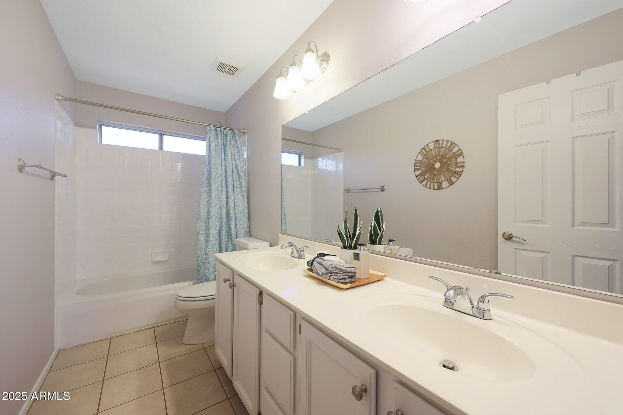 4121 E Milton Drive Property Photo 24