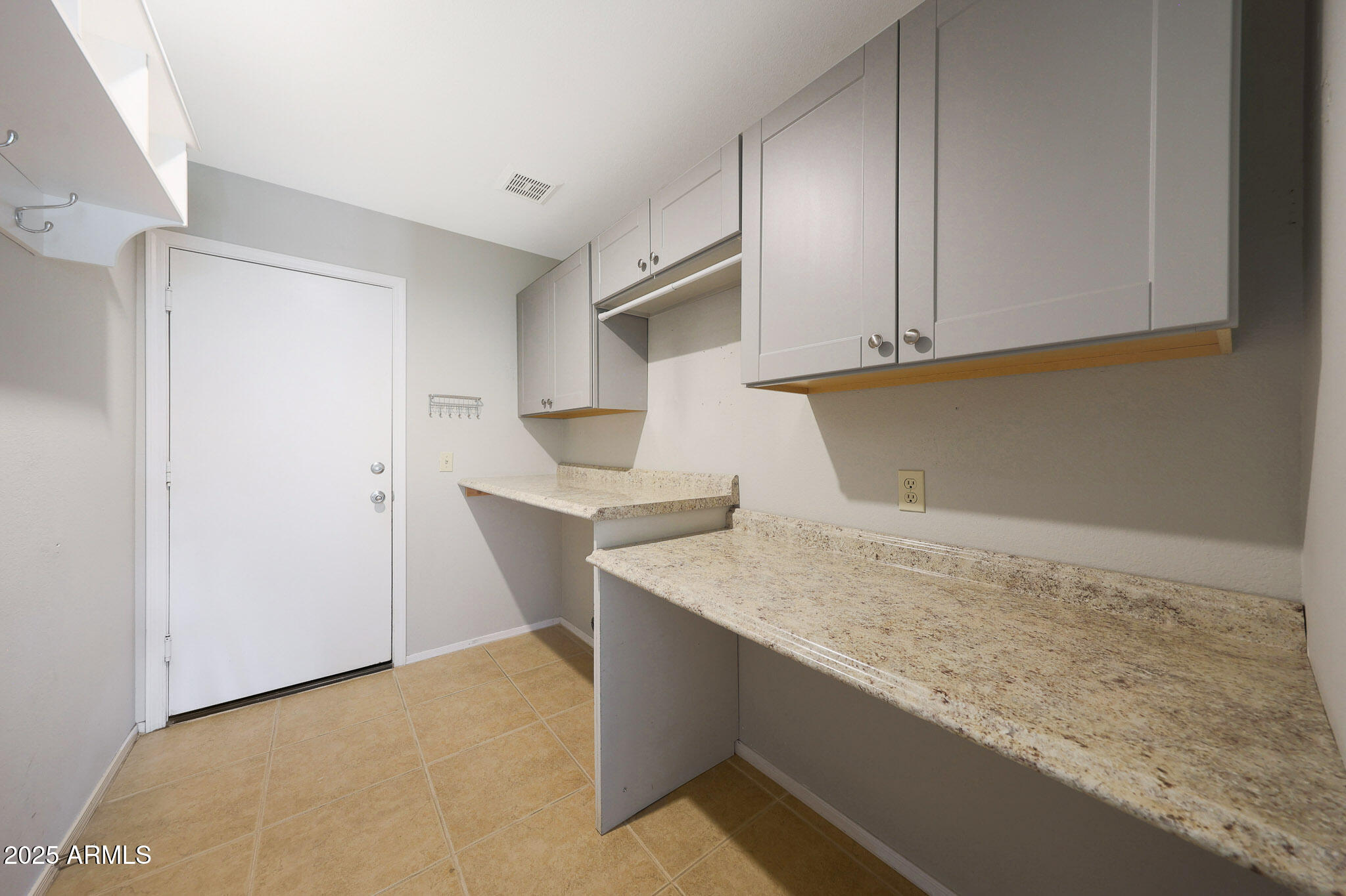 4121 E Milton Drive Property Photo 32