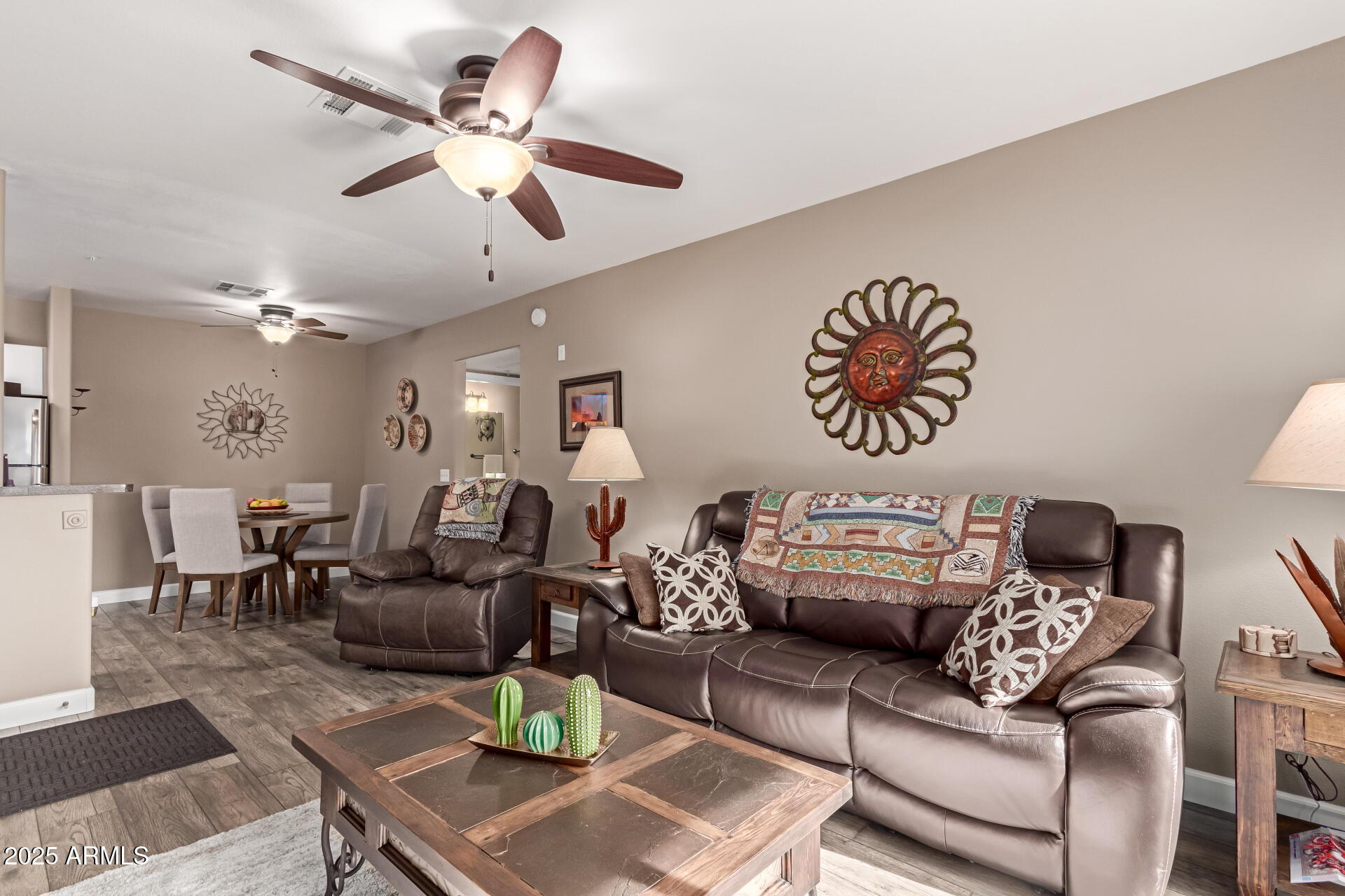 1295 N Ash Street Property Photo 6