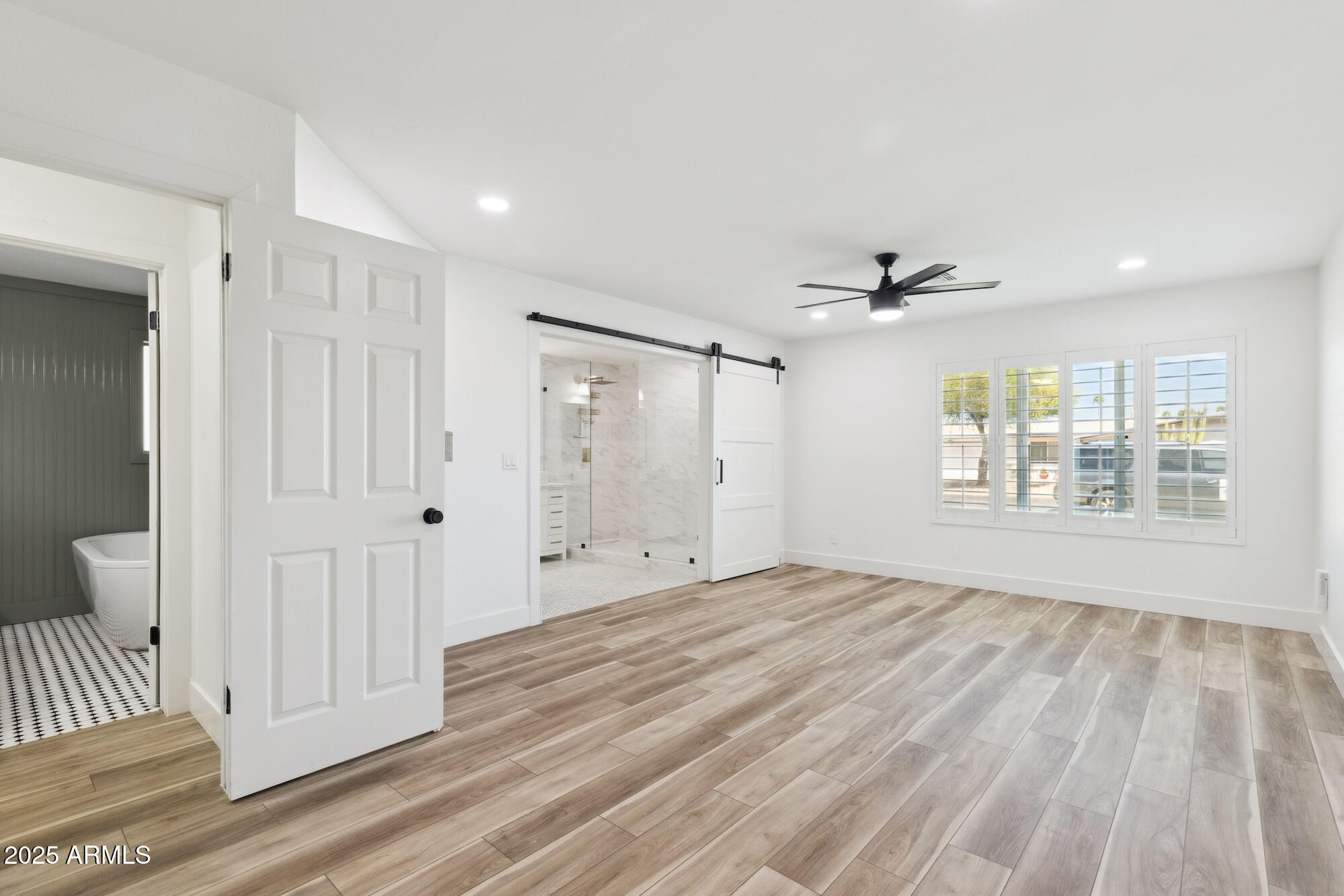 2265 E Elmwood Street Property Photo 4