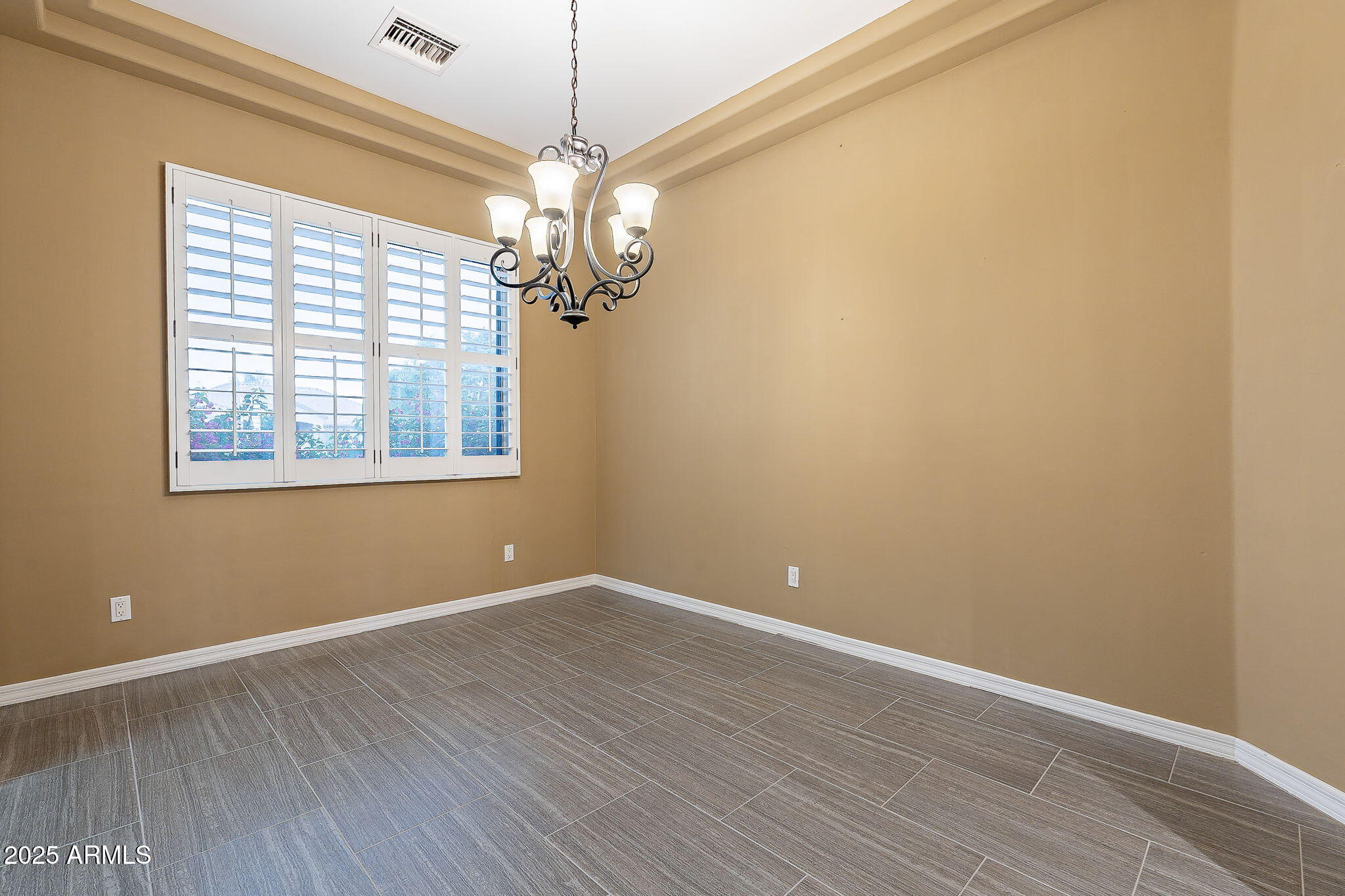 3770 E Graythorn Way Property Photo 12
