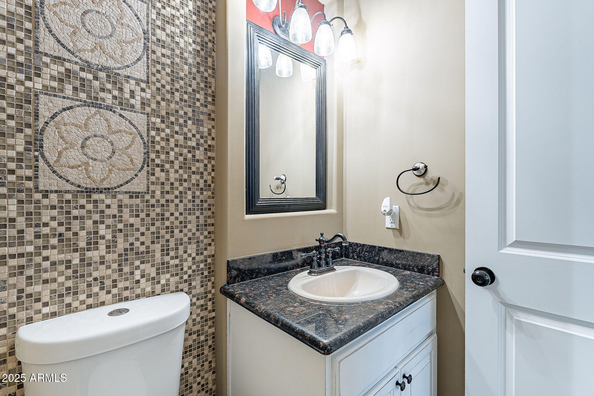 3770 E Graythorn Way Property Photo 26