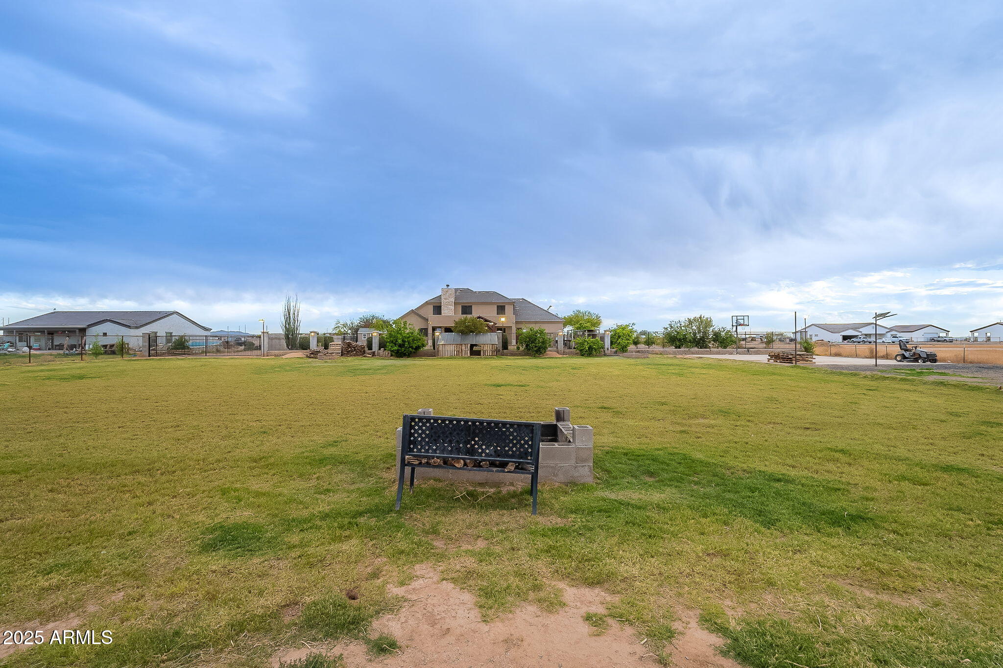 3770 E Graythorn Way Property Photo 79