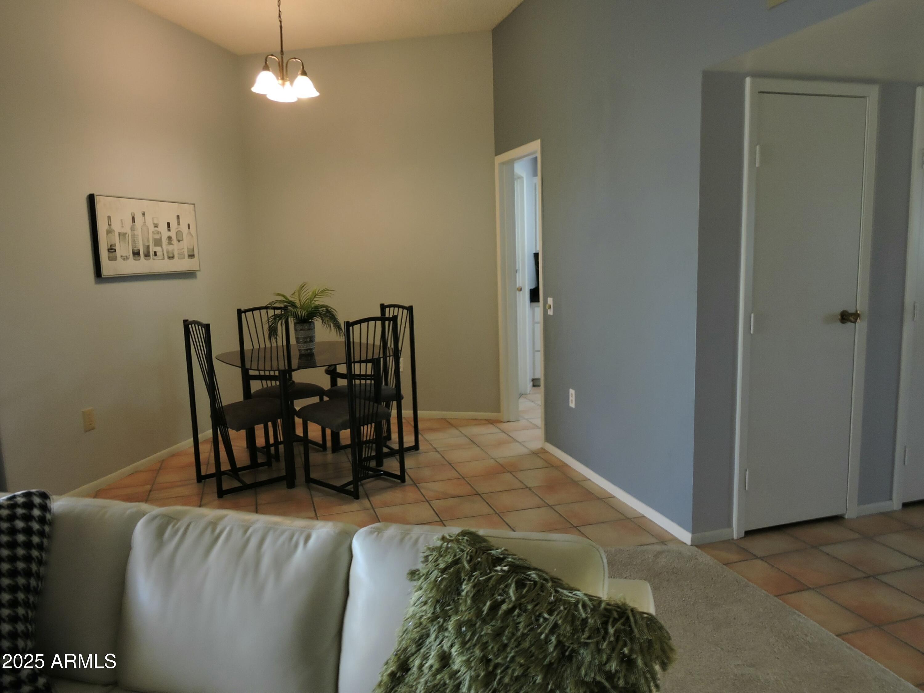 10901 W Topaz Drive Property Photo 11