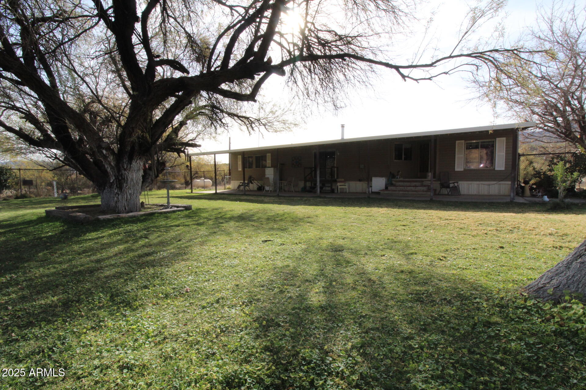 9213 E Creeks Lane Property Photo 1