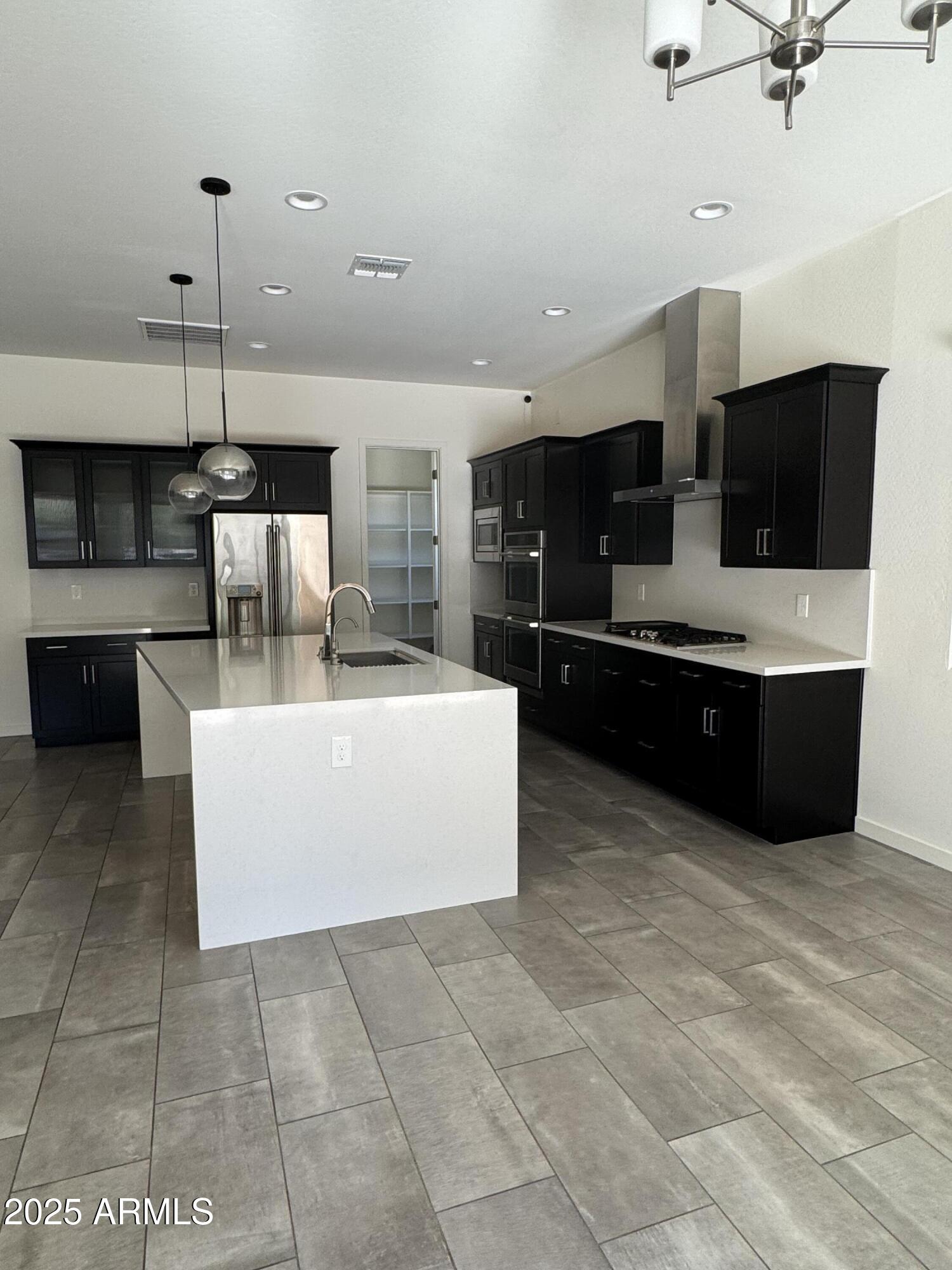 1141 E La Mirada Drive Property Photo 4