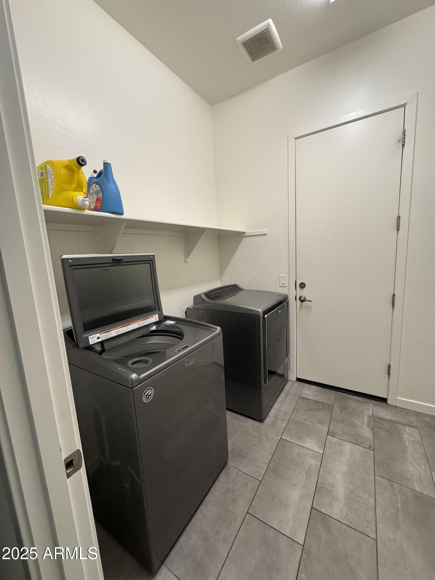 1141 E La Mirada Drive Property Photo 18