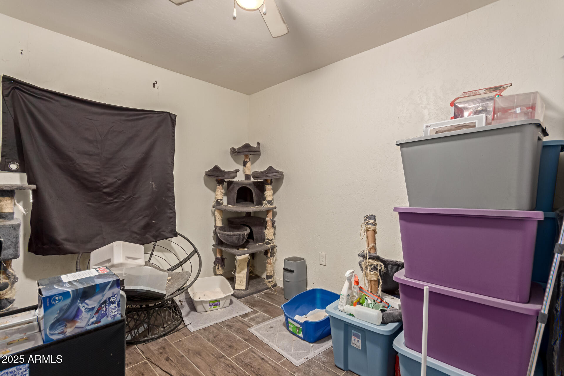 2421 W Glenrosa Avenue Property Photo 15