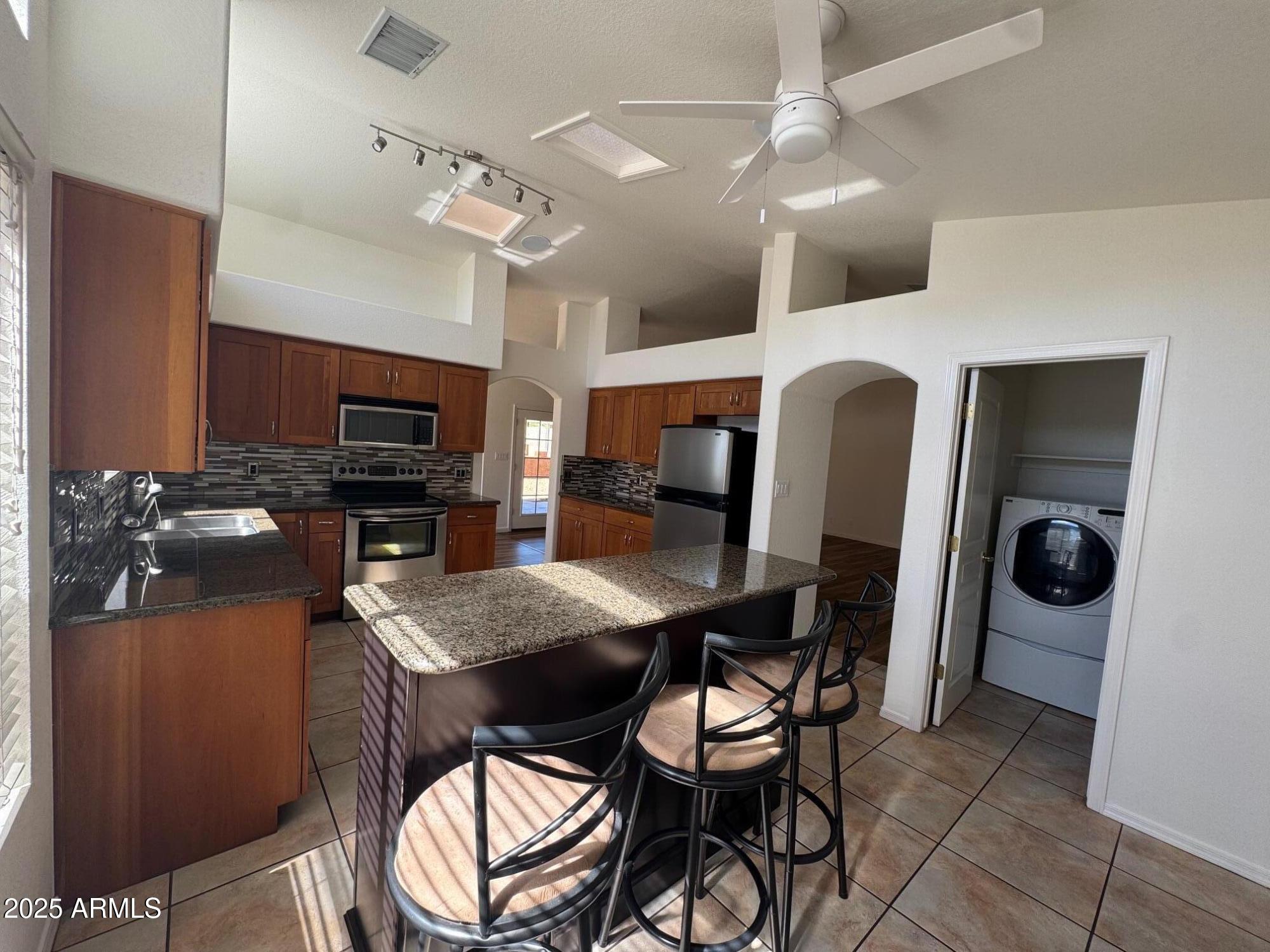 2720 E Eagle Rock Drive Property Photo 15