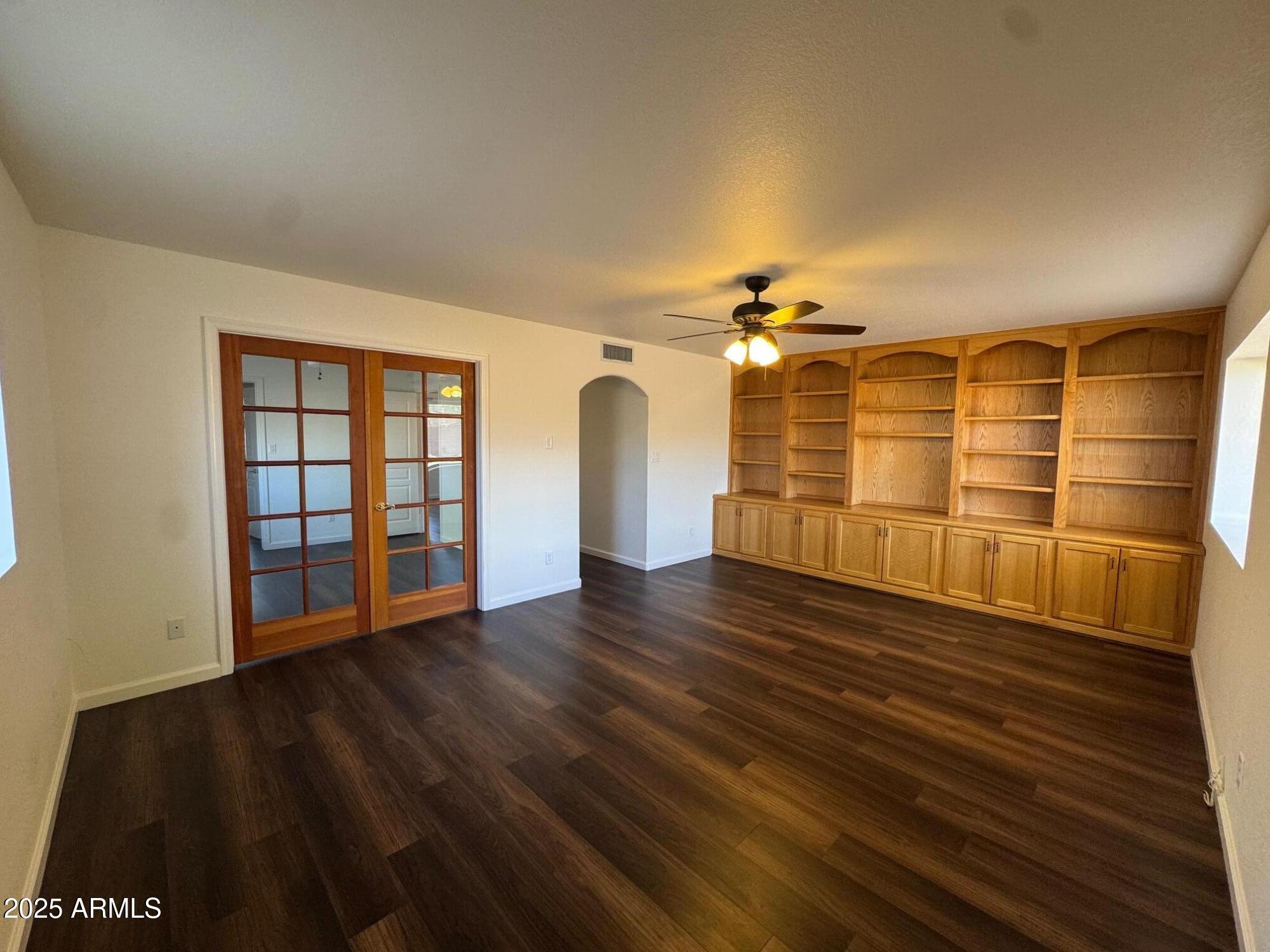 2720 E Eagle Rock Drive Property Photo 23