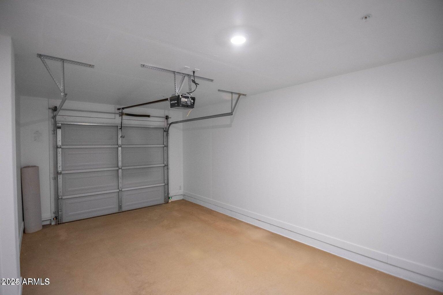 12570 N Cotton Lane Property Photo 6