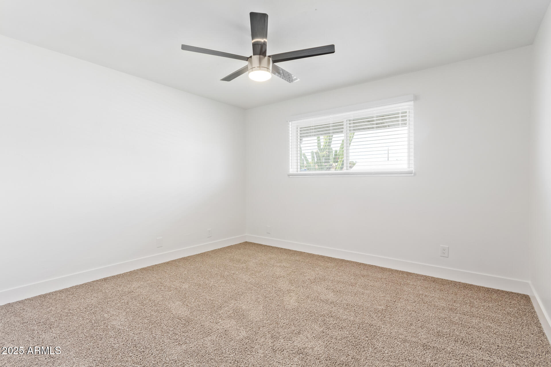 501 W Linda Lane Property Photo 18