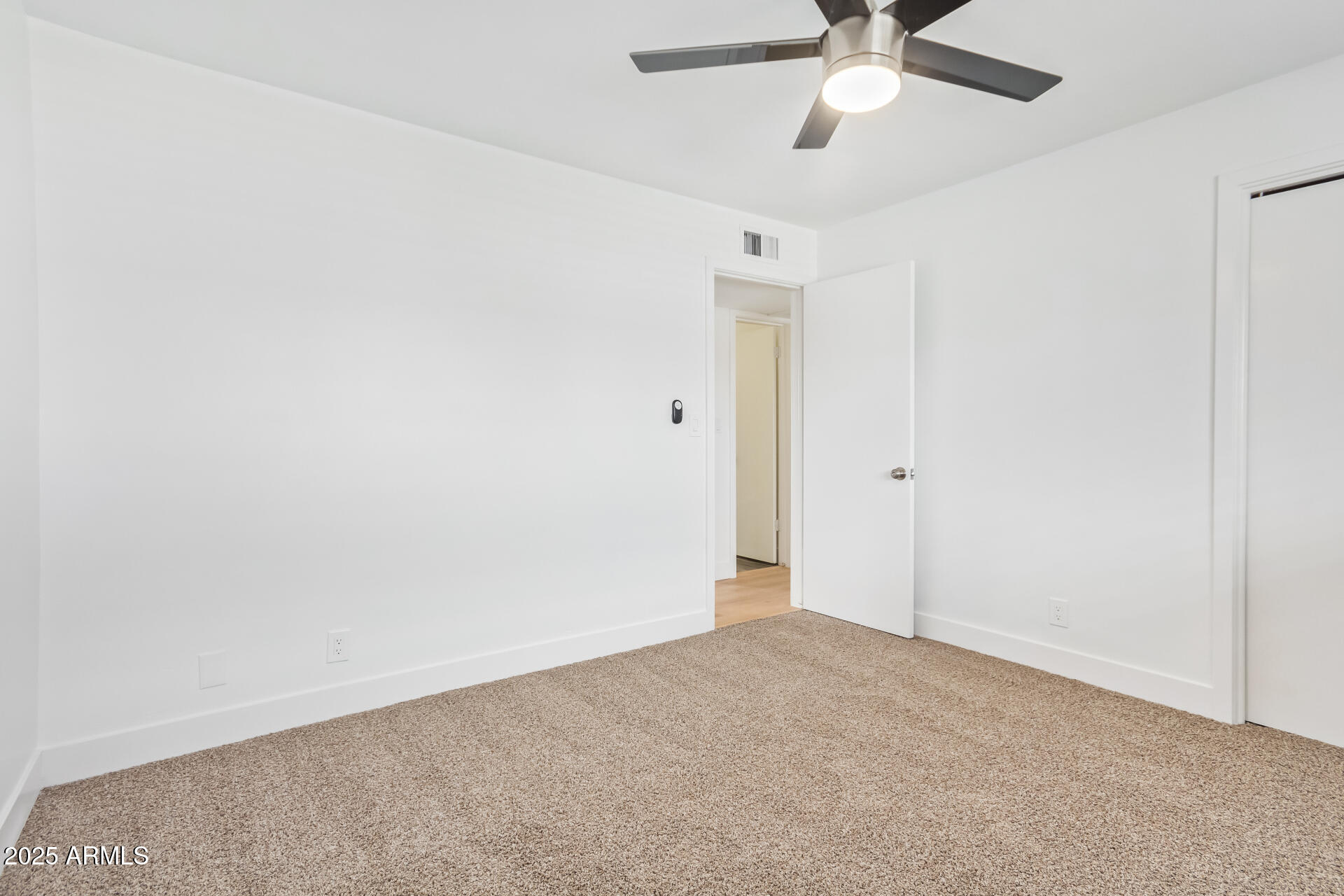 501 W Linda Lane Property Photo 23