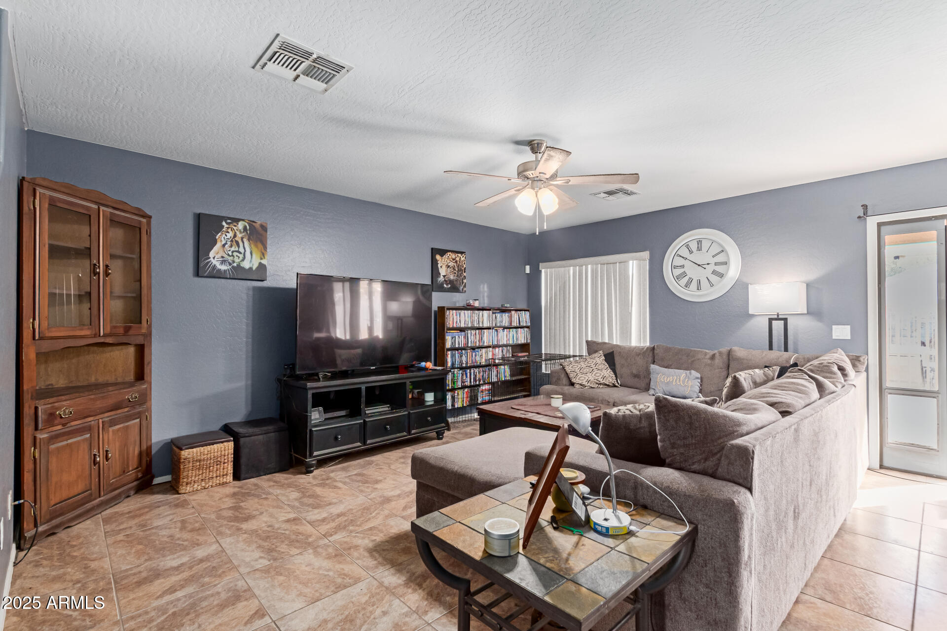 12305 W Flores Drive Property Photo 4