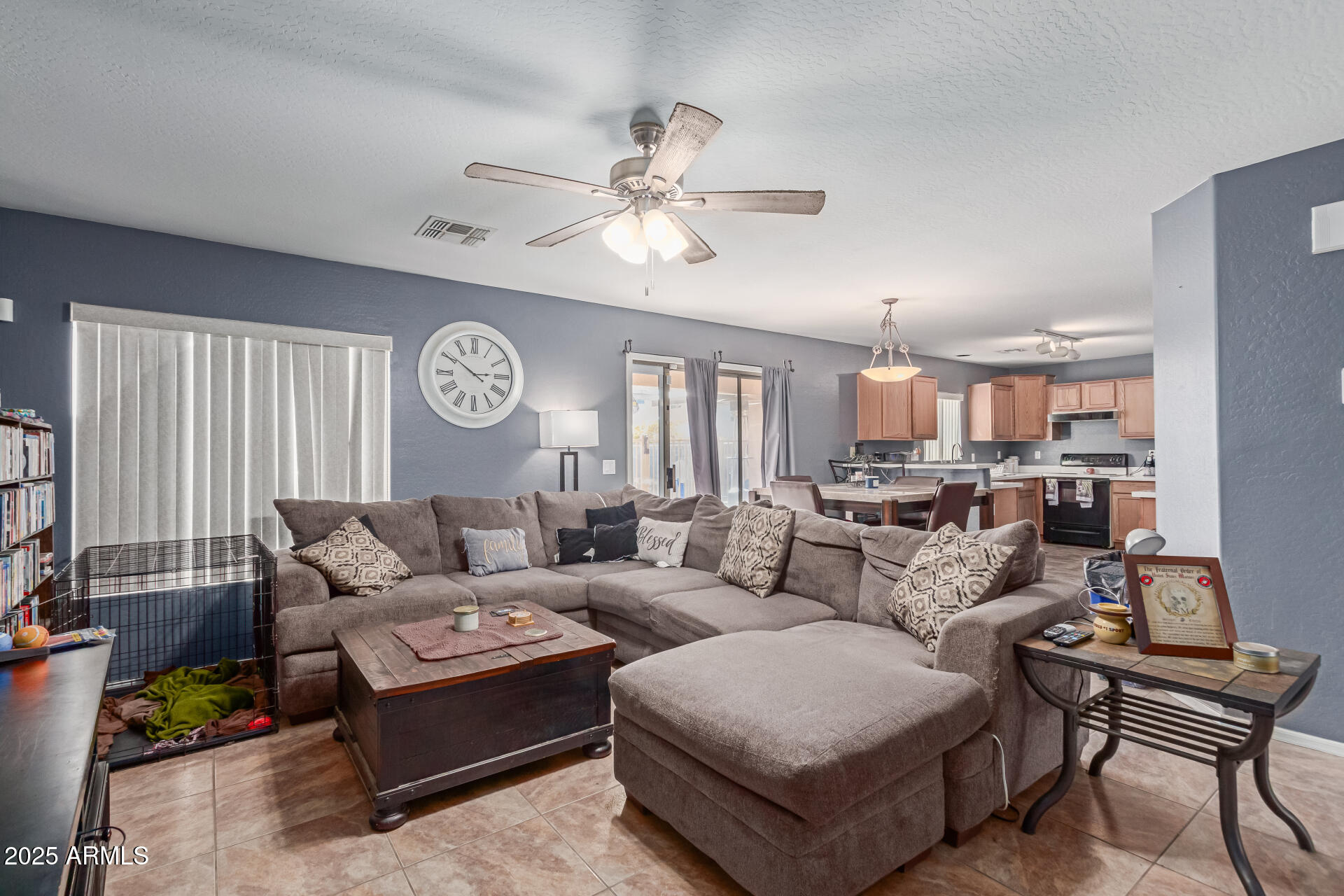 12305 W Flores Drive Property Photo 5