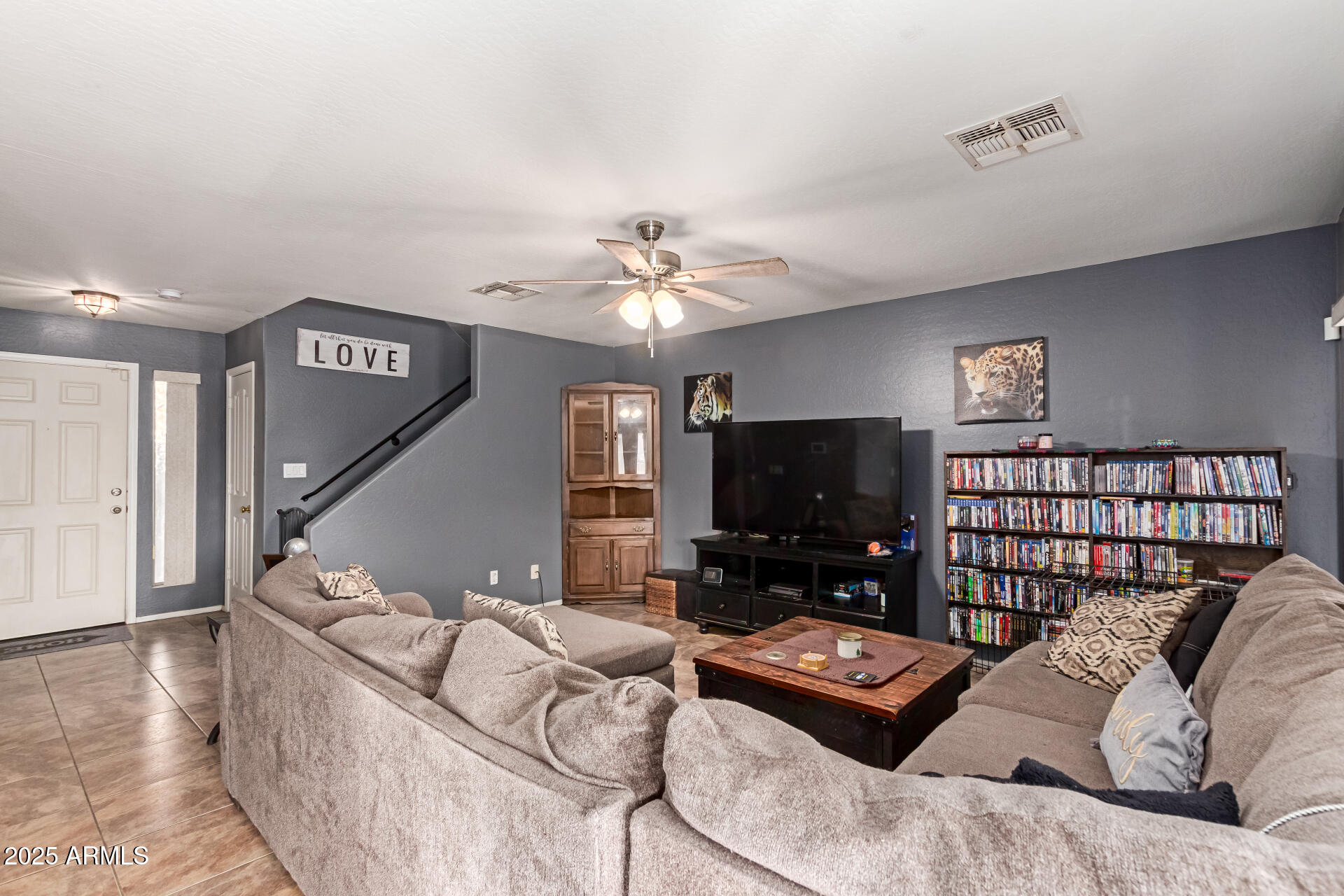 12305 W Flores Drive Property Photo 6